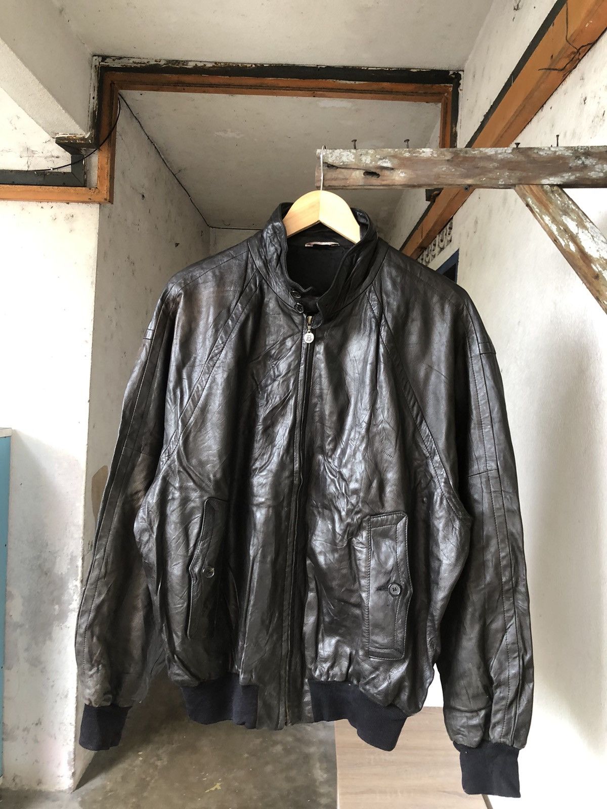 Bally Vintage 90s Bally Leather Bomber Jacket Size US L / EU 52-54 / 3 - 4 Thumbnail