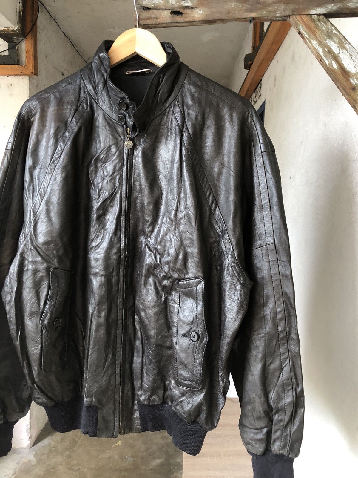 Bally Vintage 90s Bally Leather Bomber Jacket Size US L / EU 52-54 / 3 - 17 Thumbnail
