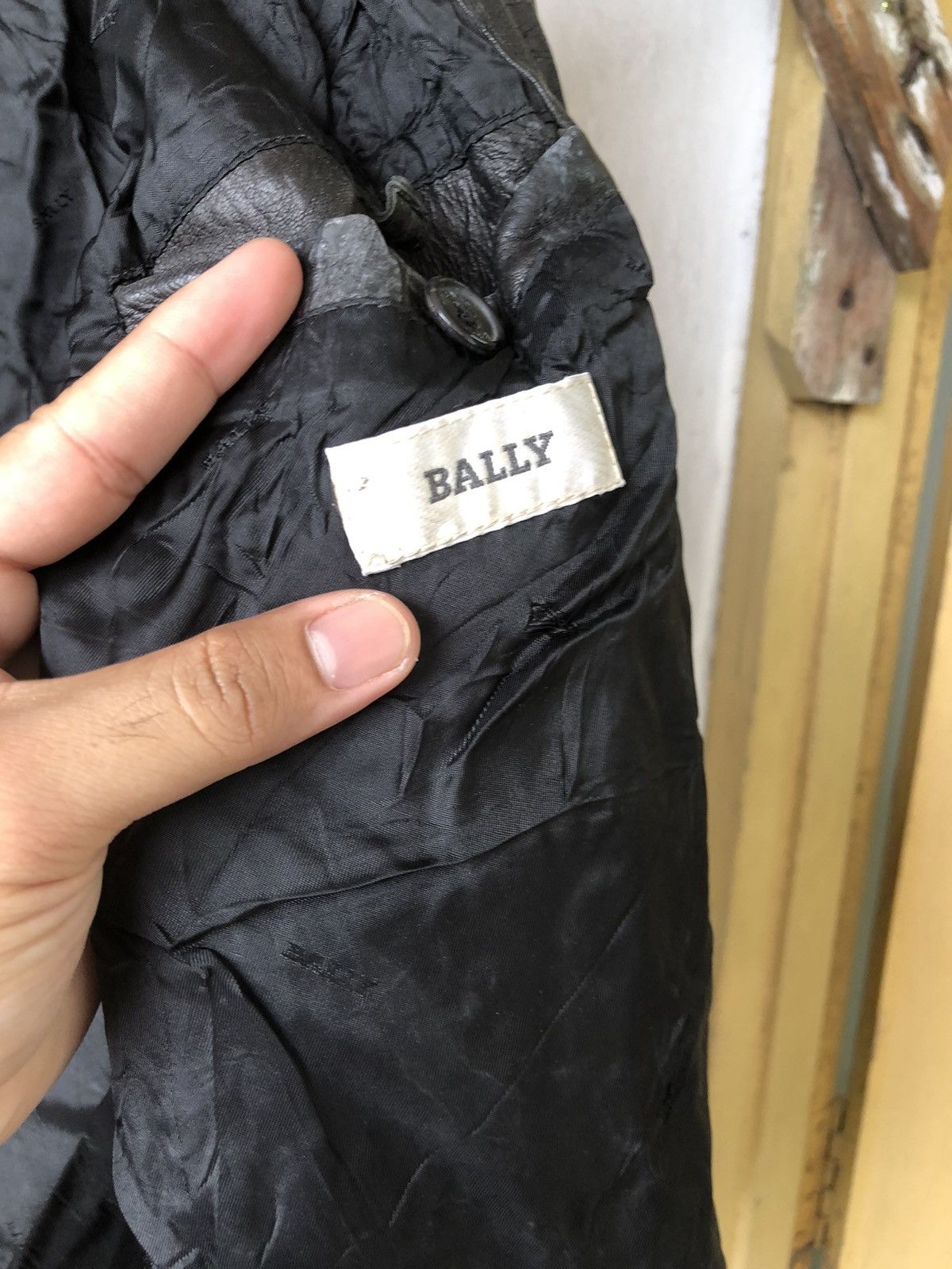 Bally Vintage 90s Bally Leather Bomber Jacket Size US L / EU 52-54 / 3 - 9 Thumbnail
