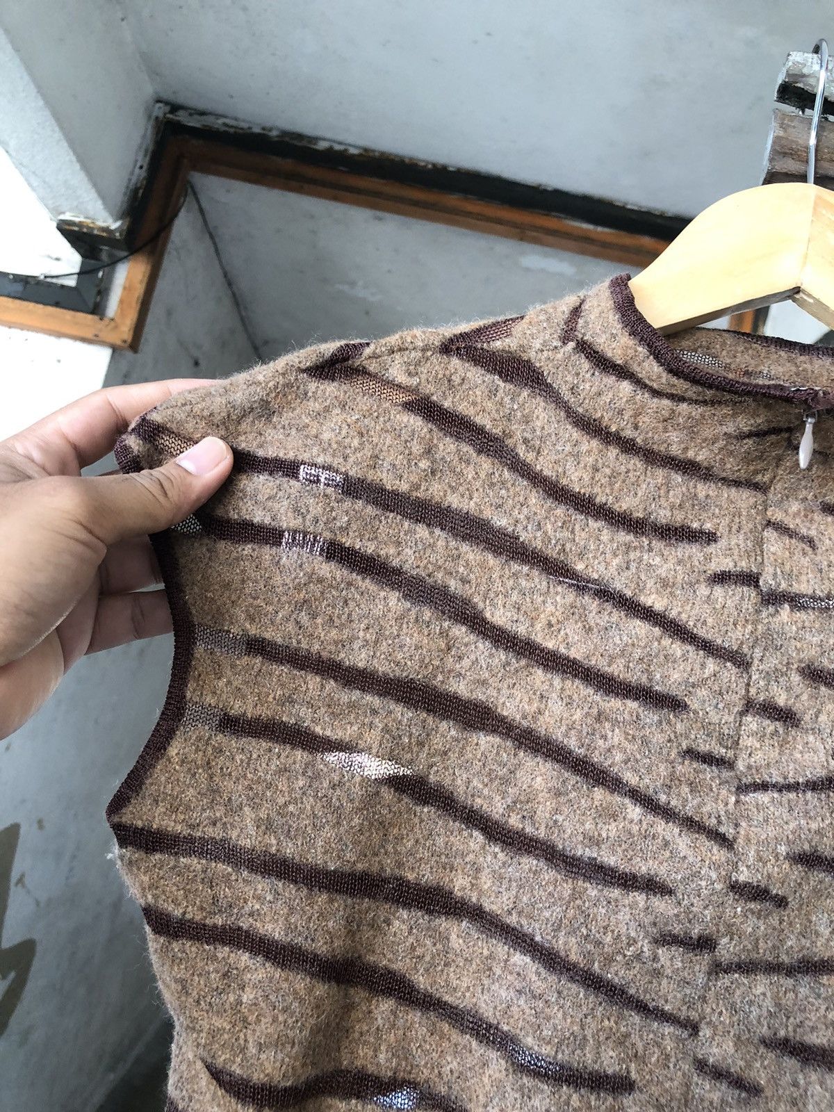 Yves Saint Laurent Vintage Yves Saint Laurent Tiger Stripe Crop Top Size M / US 6-8 / IT 42-44 - 10 Thumbnail