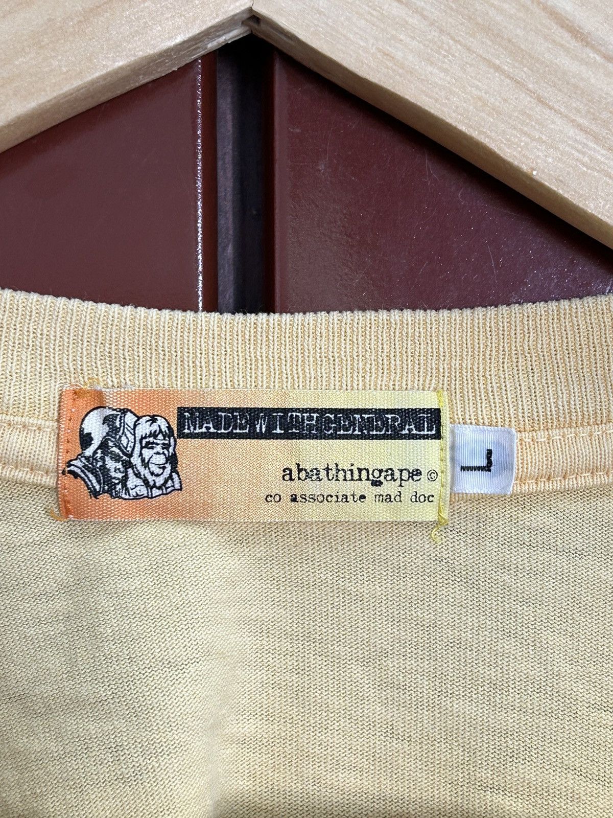 Bape 🔥A BATHING APE MAD FACE COLLEGE LOGO GRADIENT TEE Size US L / EU 52-54 / 3 - 7 Thumbnail