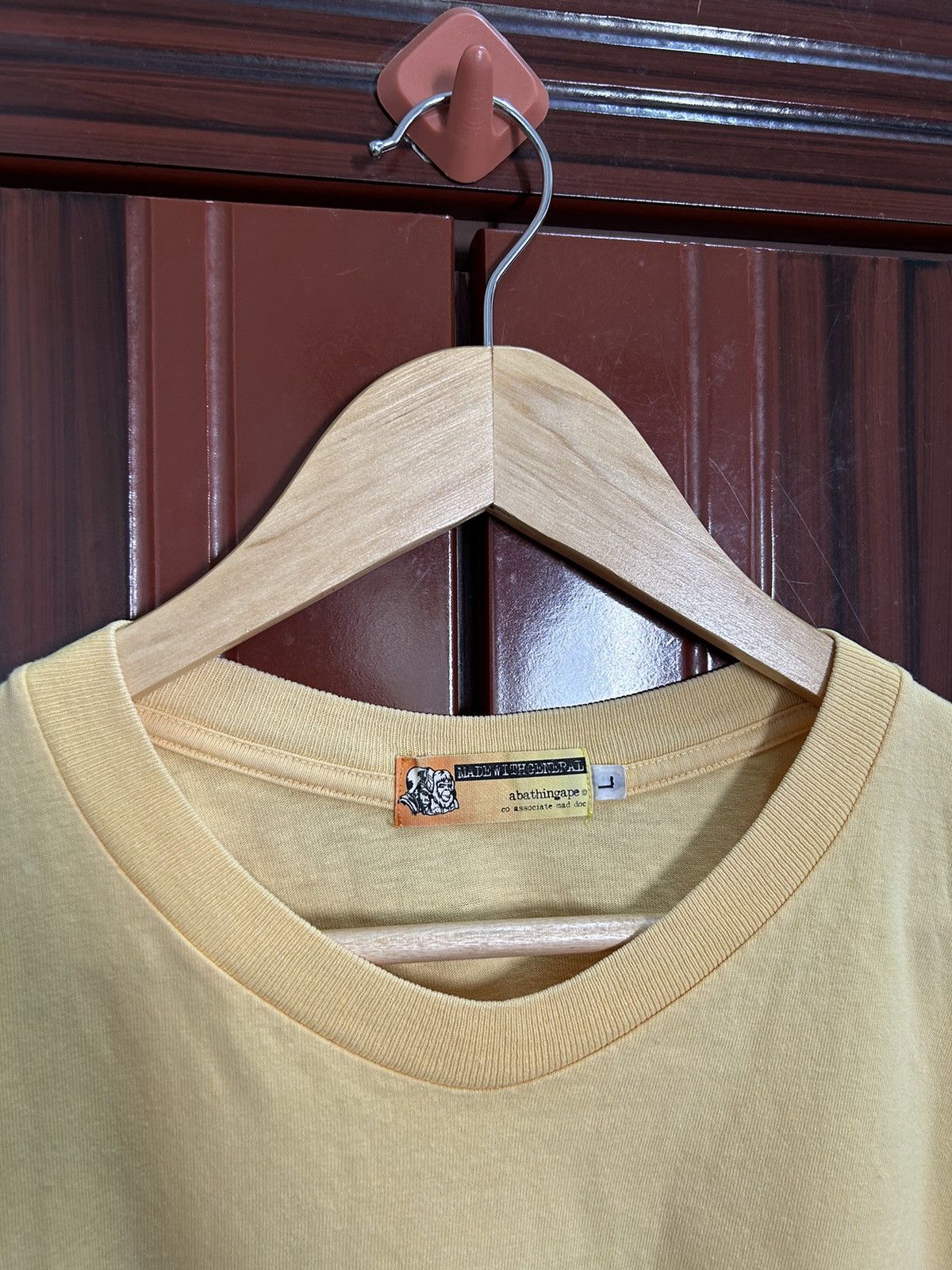 Bape 🔥A BATHING APE MAD FACE COLLEGE LOGO GRADIENT TEE Size US L / EU 52-54 / 3 - 6 Thumbnail