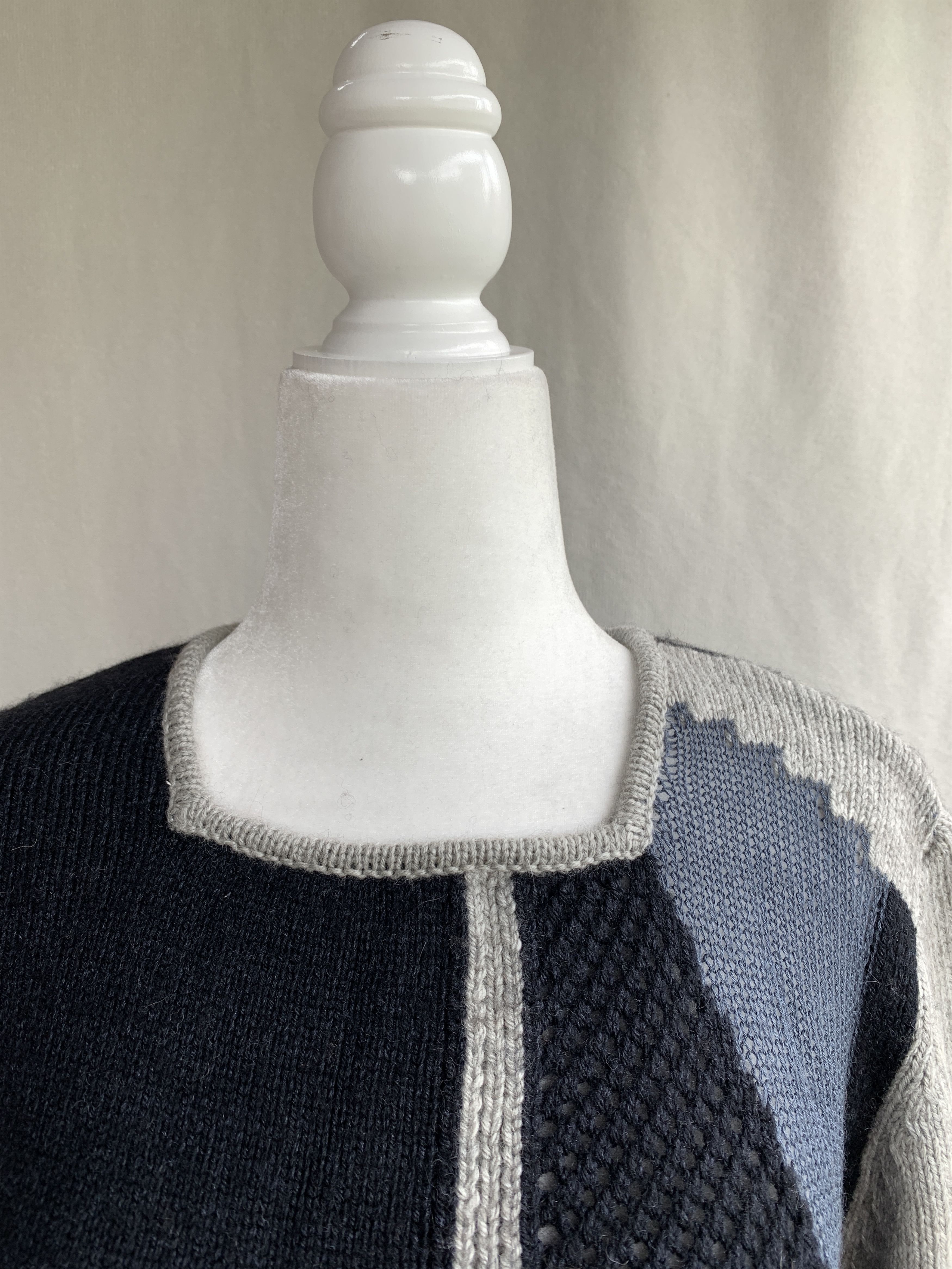 Helmut Lang NWOT Abstracted Grid Square Neck Sweater XS/S Size S / US 4 / IT 40 - 4 Thumbnail