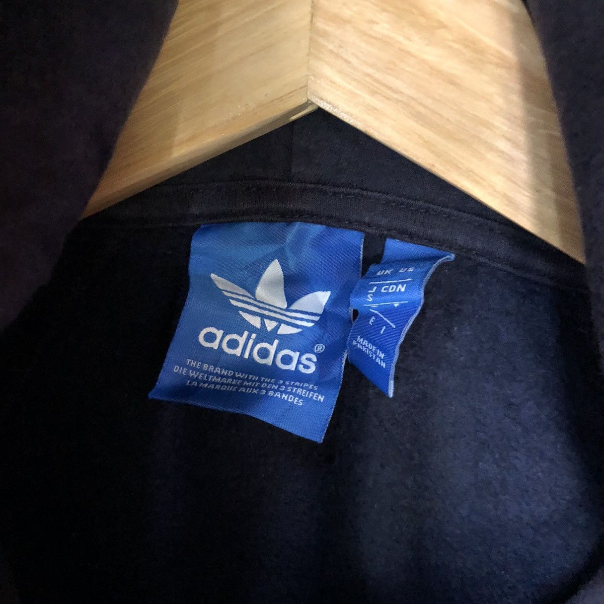 Adidas Adidas vintage Dark Blue sweatshirt Hoodie #5712 Size US S / EU 44-46 / 1 - 7 Thumbnail