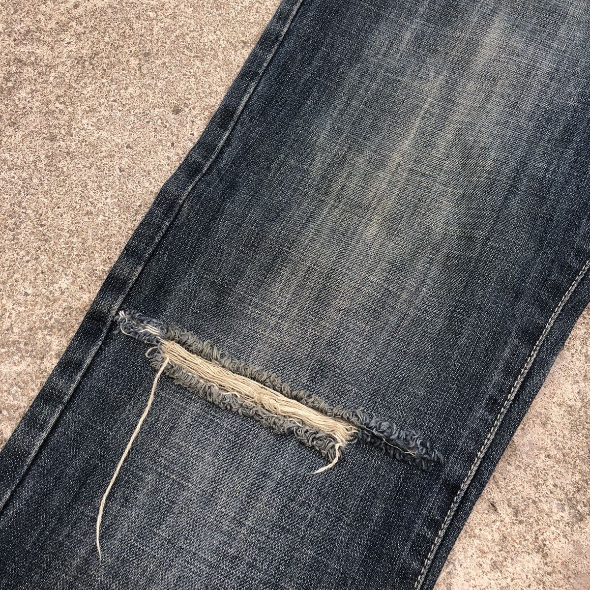 Japanese Brand × Vintage 🔥Rare🔥🇯🇵Hare Exclusive Design Stoned Wash Rips Denim Jeans Size US 32 / EU 48 - 10 Thumbnail