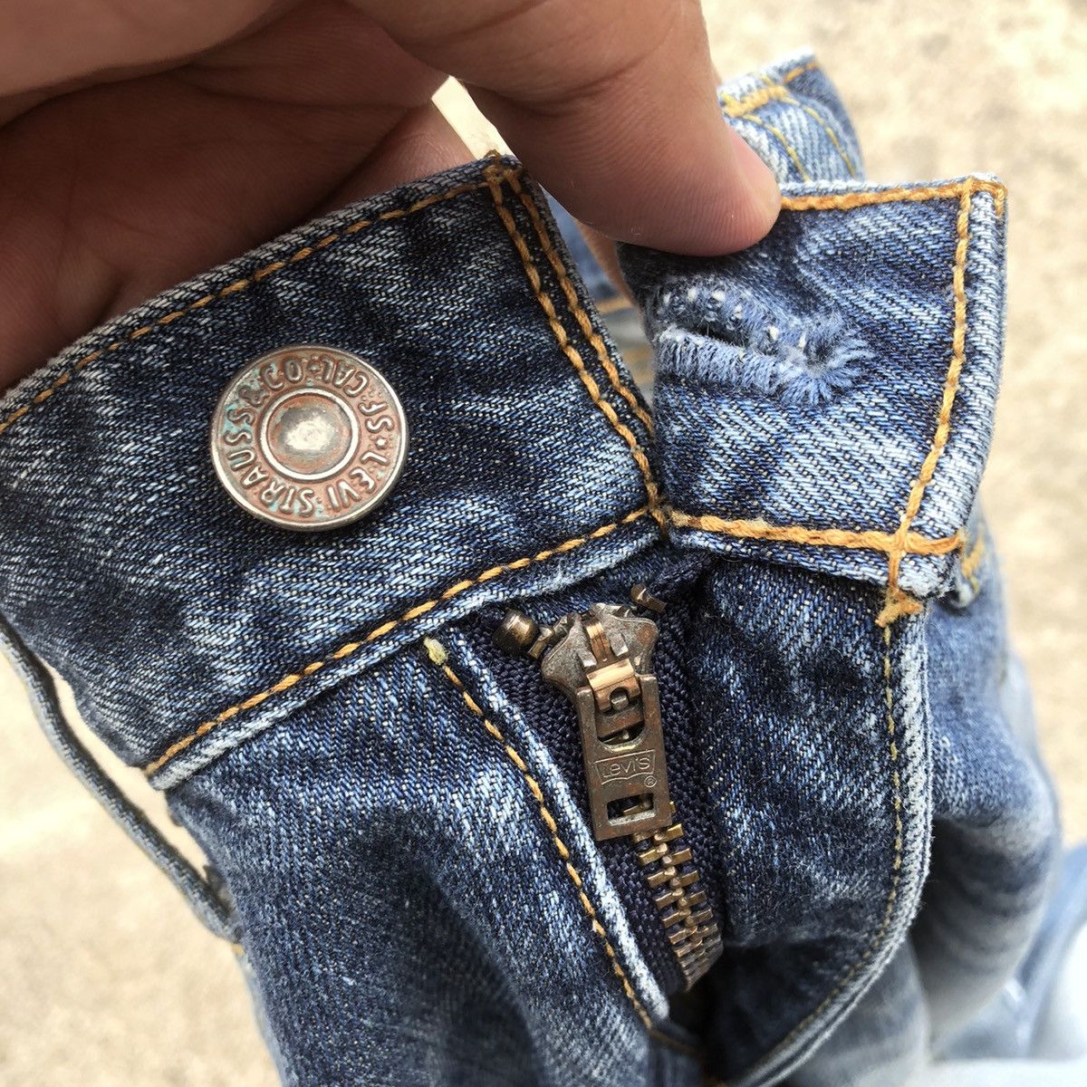 Levi's × Vintage 🔥Rare🔥Levis 505 Stoned Wash Splash Paint Rips Denim Jeans Size US 30 / EU 46 - 16 Thumbnail