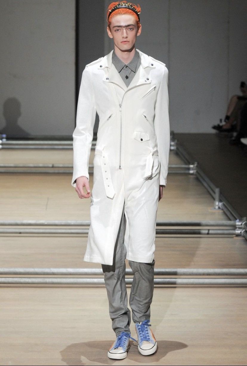 Comme des Garcons SS13 Runway Rubber Buttons Shirt Size US S / EU 44-46 / 1 - 5 Thumbnail