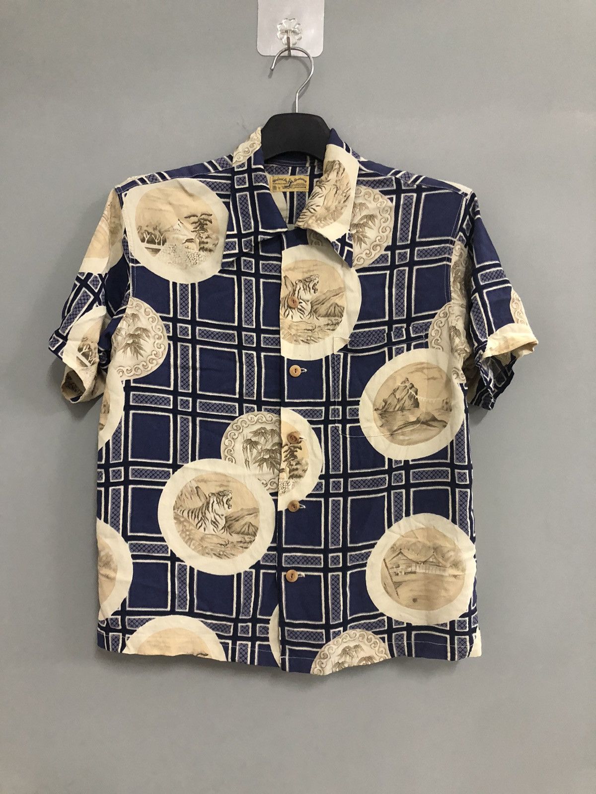 SUN SURF Hawaiian Shirt Rayon Wind And Sea Tiger motif