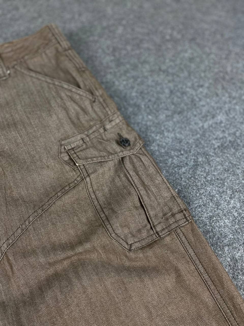 Japanese Brand burtle japanese brands herringbone cargo pants Size US 30 / EU 46 - 12 Thumbnail