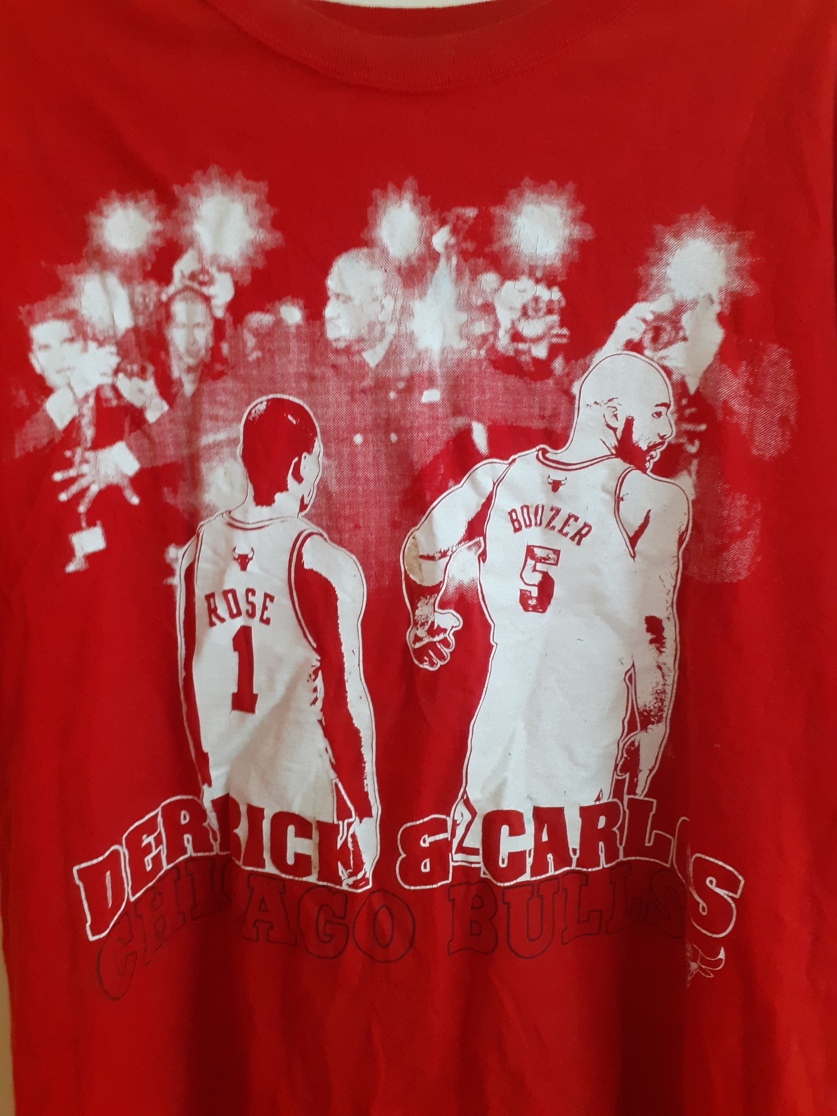 NBA × Vintage Vintage Full Print Derrick And Carlos Chicago Bulls T Shirt Size US XL / EU 56 / 4 - 3 Thumbnail