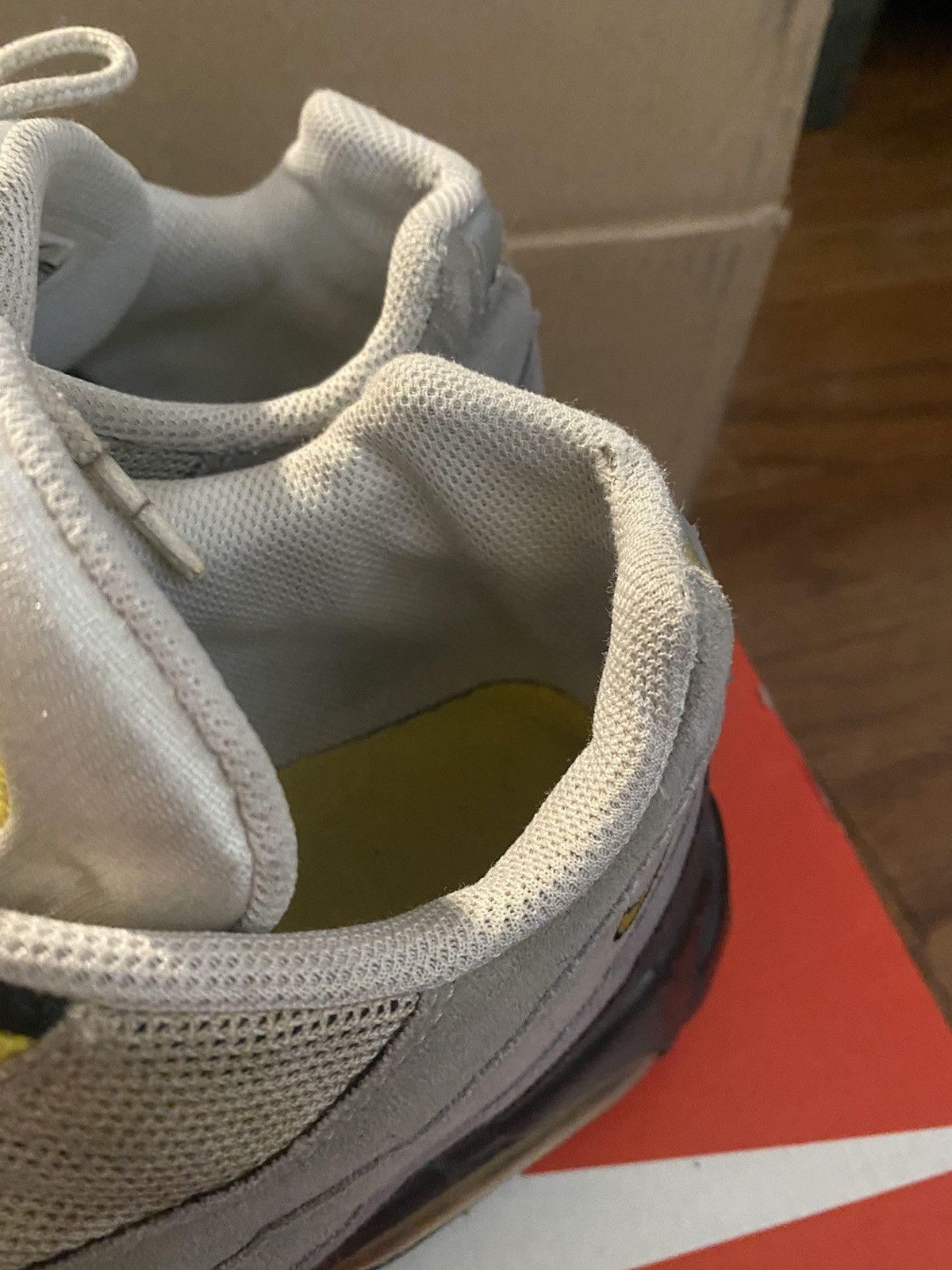 Nike Air Max 95 Tour Yellow Size US 10 / EU 43 - 4 Thumbnail