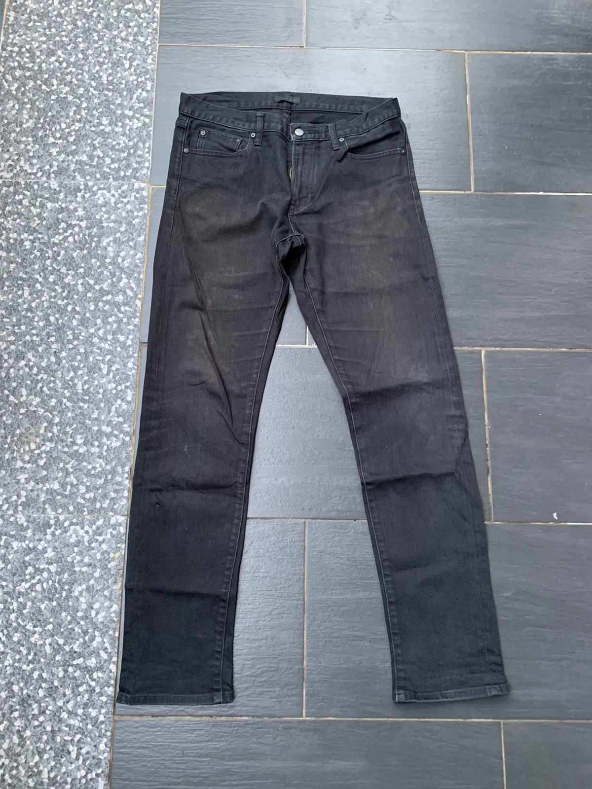Uniqlo Uniqlo Faded Wash Denim Size US 34 / EU 50 - 1 Thumbnail