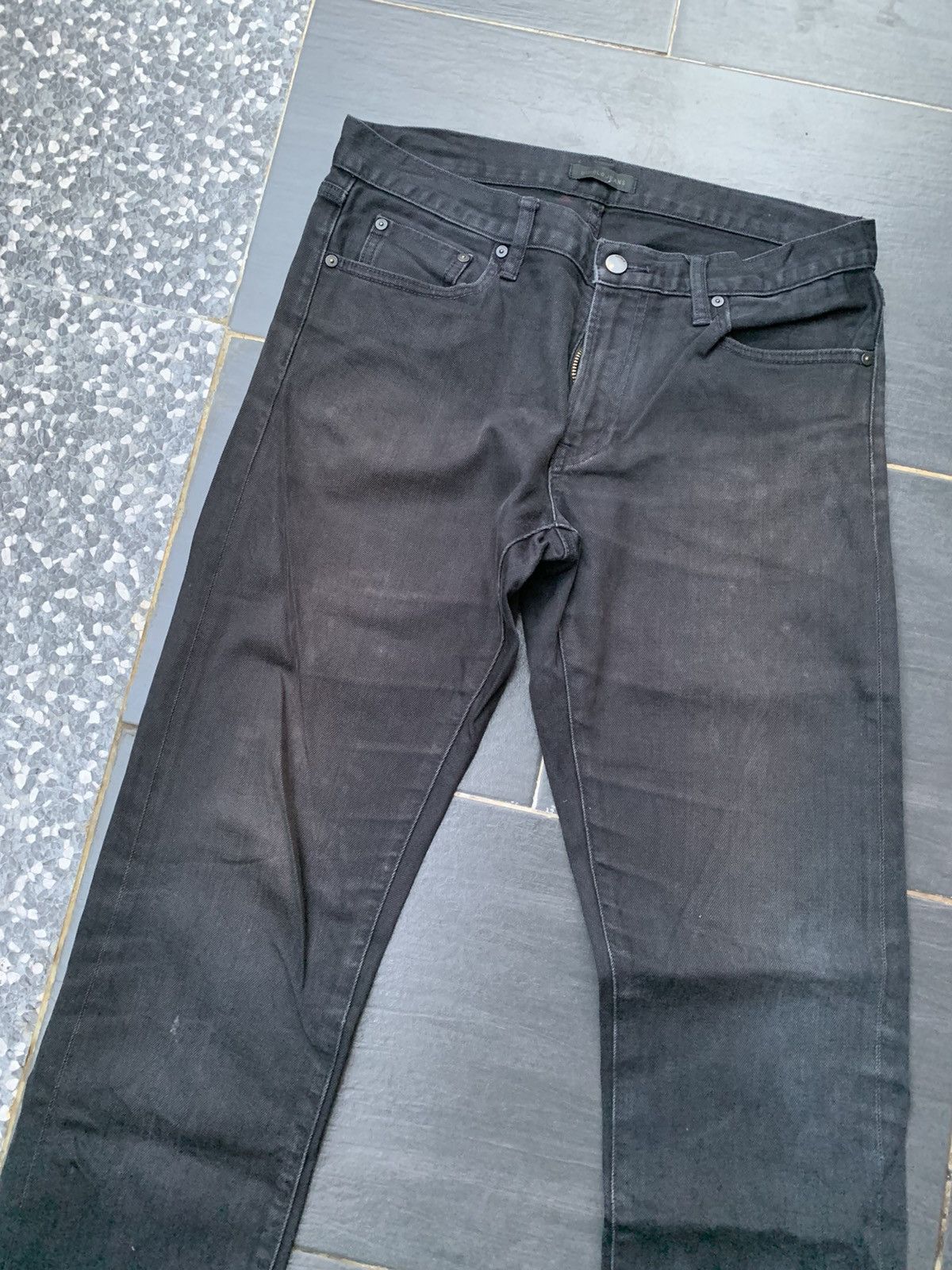 Uniqlo Uniqlo Faded Wash Denim Size US 34 / EU 50 - 2 Thumbnail