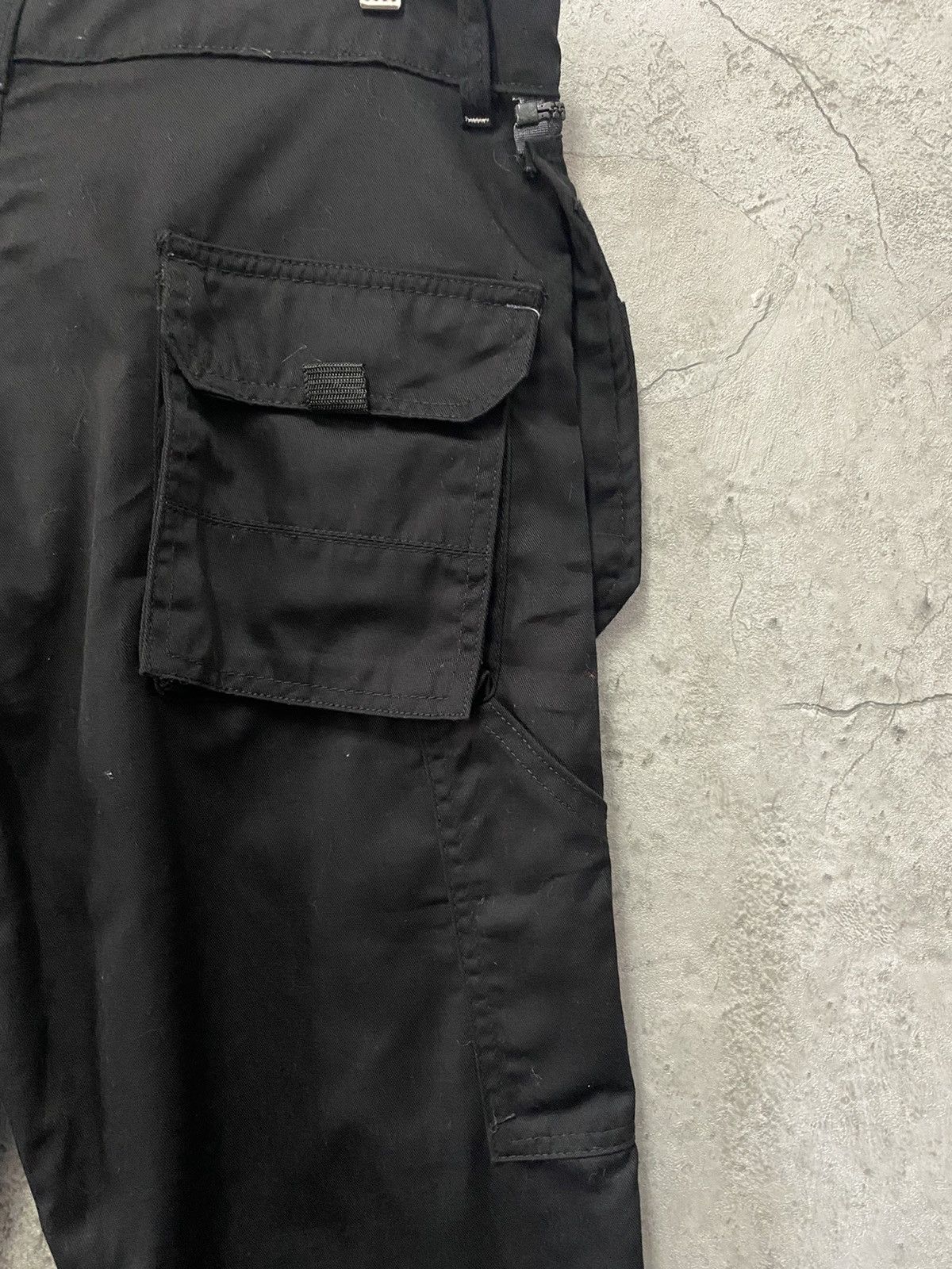 Japanese Brand × Vintage Vintage Tactical Carpenter Utility Multi Pocket Cargo Pants Size US 34 / EU 50 - 16 Thumbnail