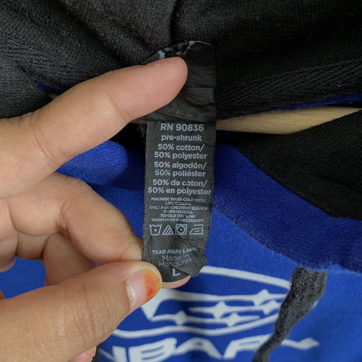 Vintage Vintage Subaru Hoodie Size US L / EU 52-54 / 3 - 5 Thumbnail