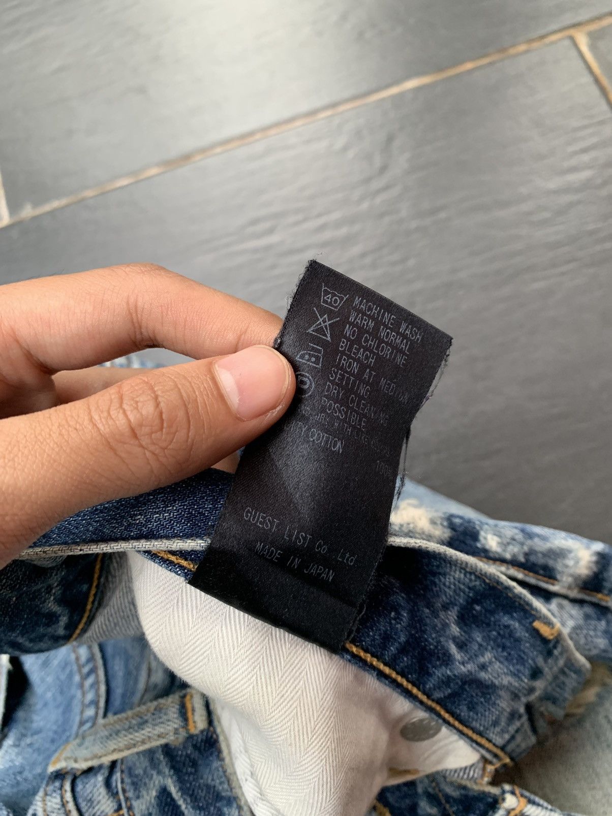 Japanese Brand Red Card Distressed Denim Size US 33 - 8 Thumbnail