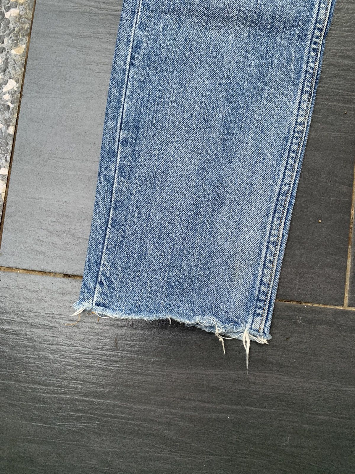 Japanese Brand Red Card Distressed Denim Size US 33 - 2 Thumbnail
