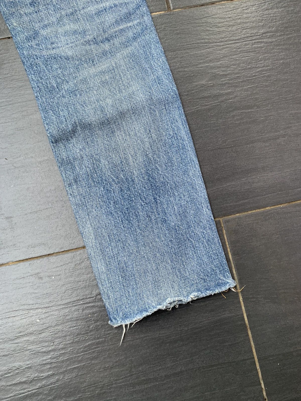 Japanese Brand Red Card Distressed Denim Size US 33 - 11 Thumbnail