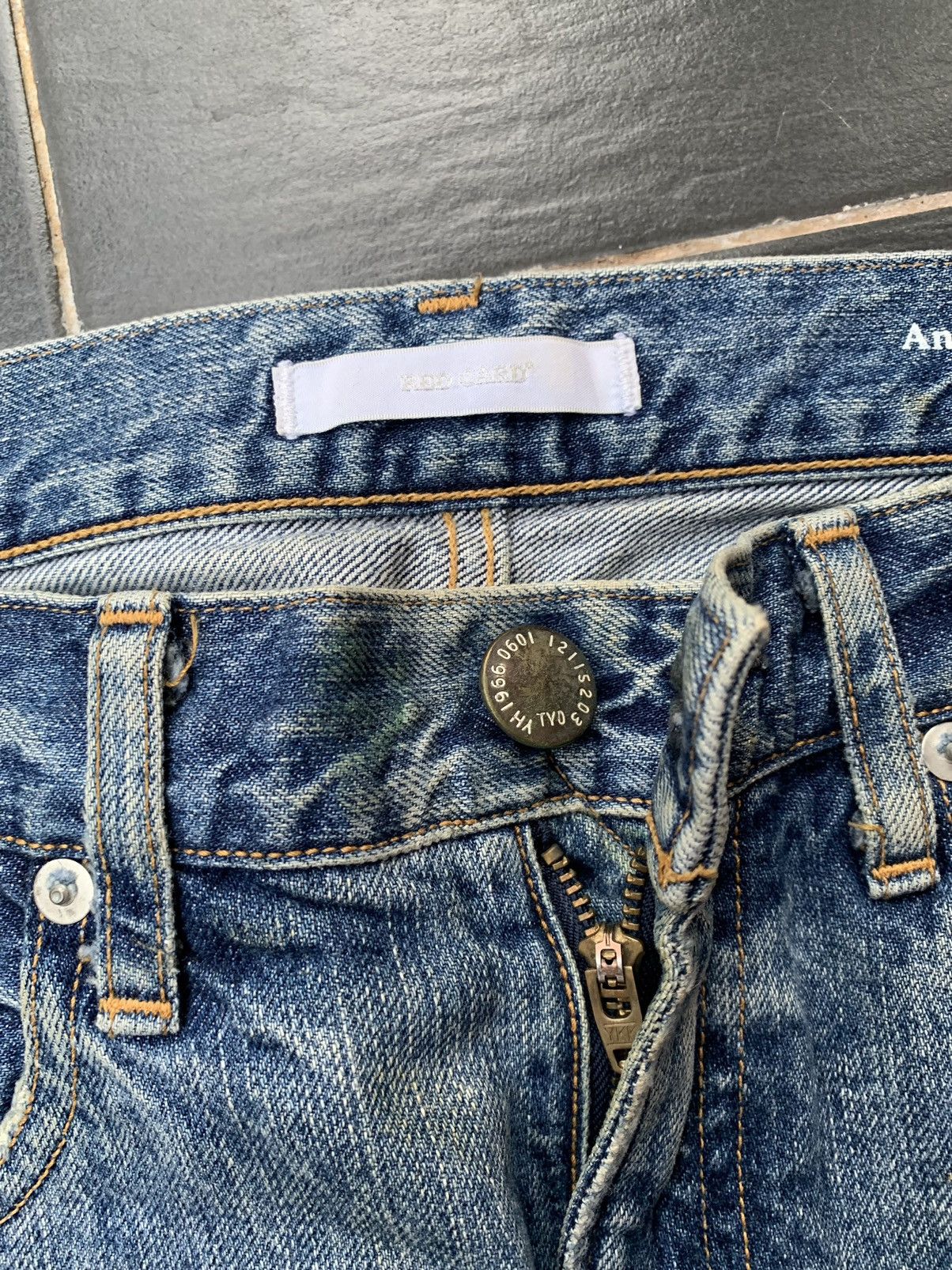 Japanese Brand Red Card Distressed Denim Size US 33 - 5 Thumbnail