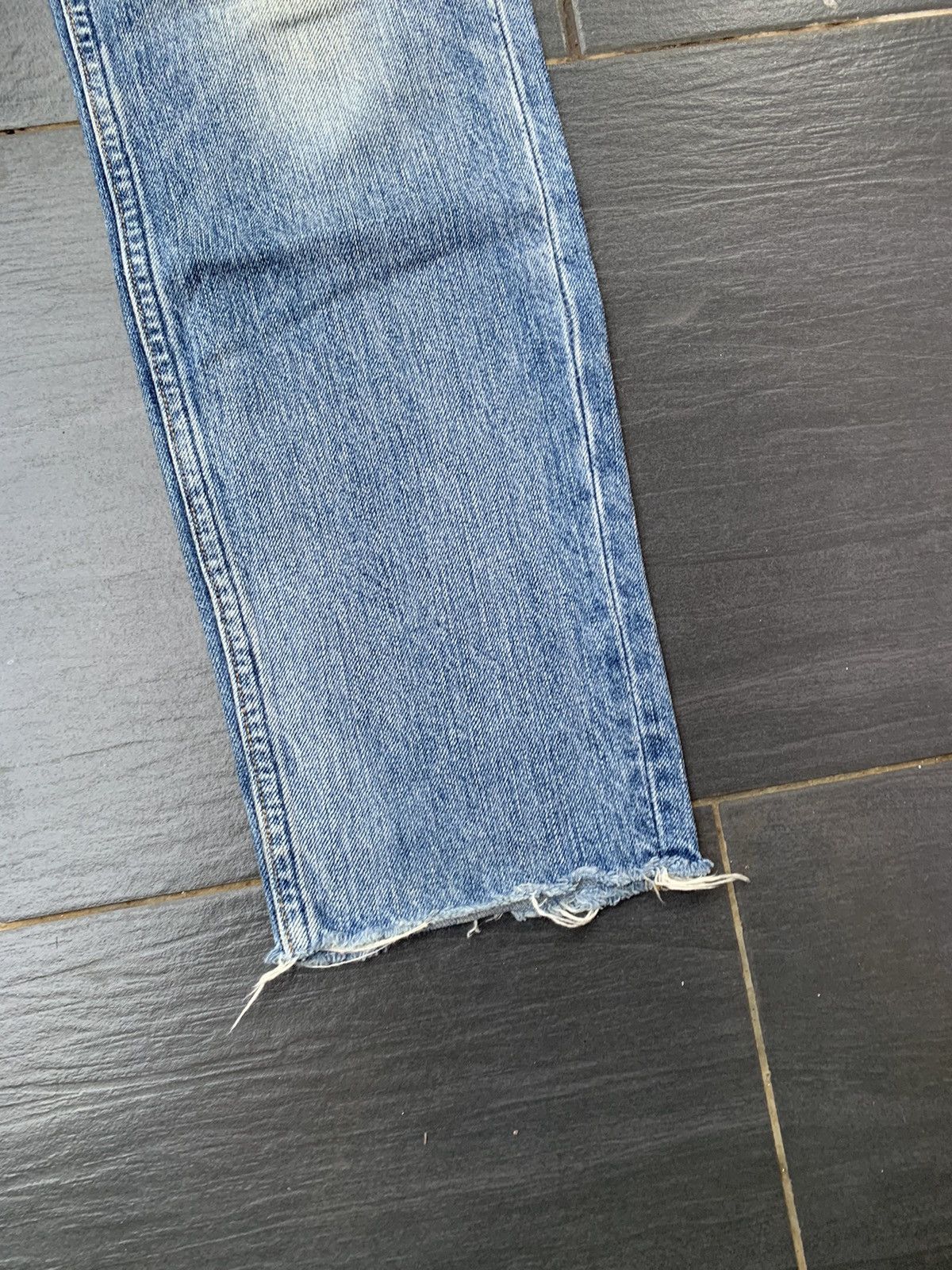Japanese Brand Red Card Distressed Denim Size US 33 - 3 Thumbnail