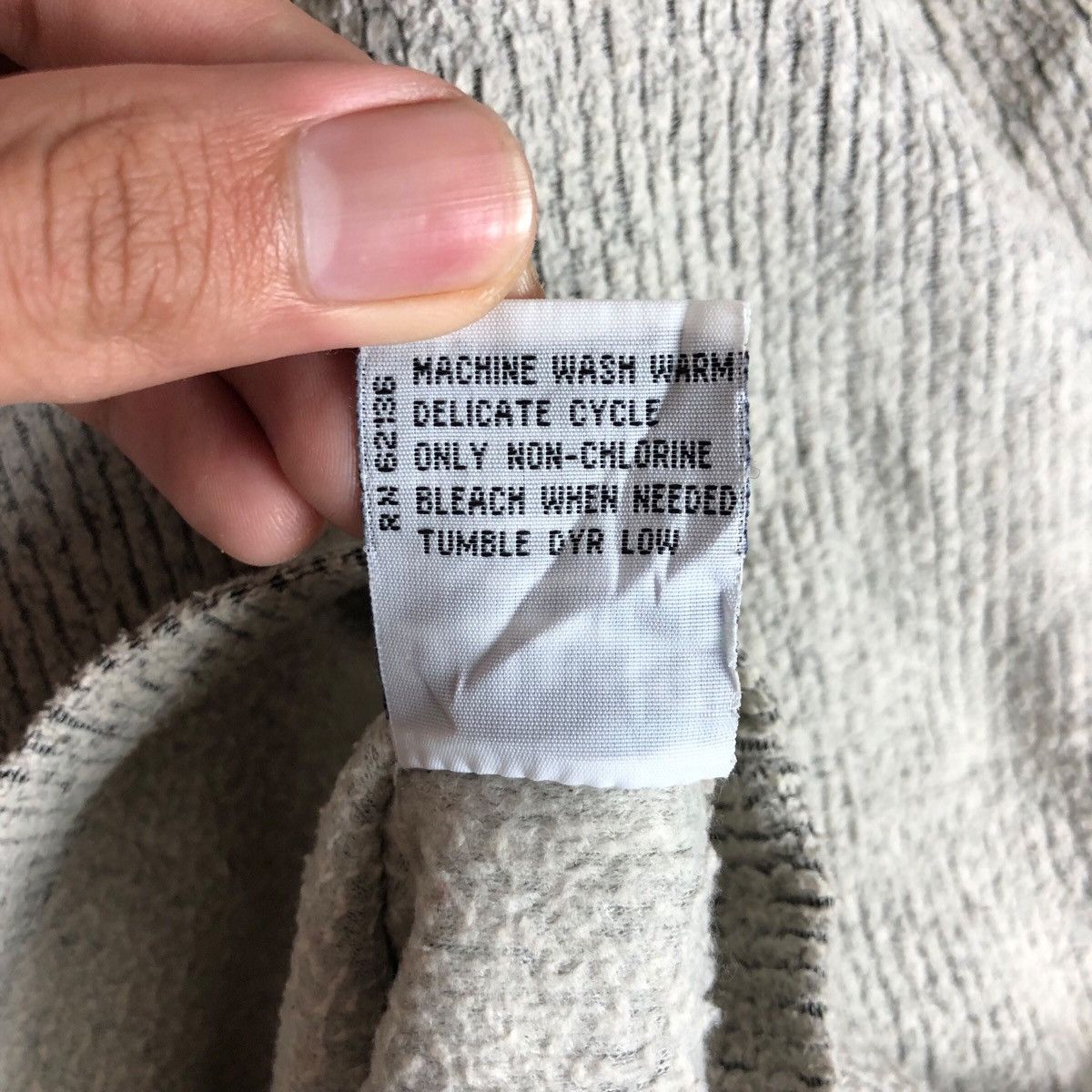 Guess Y2K Guess USA Corduroy Sweater Size US L / EU 52-54 / 3 - 10 Thumbnail