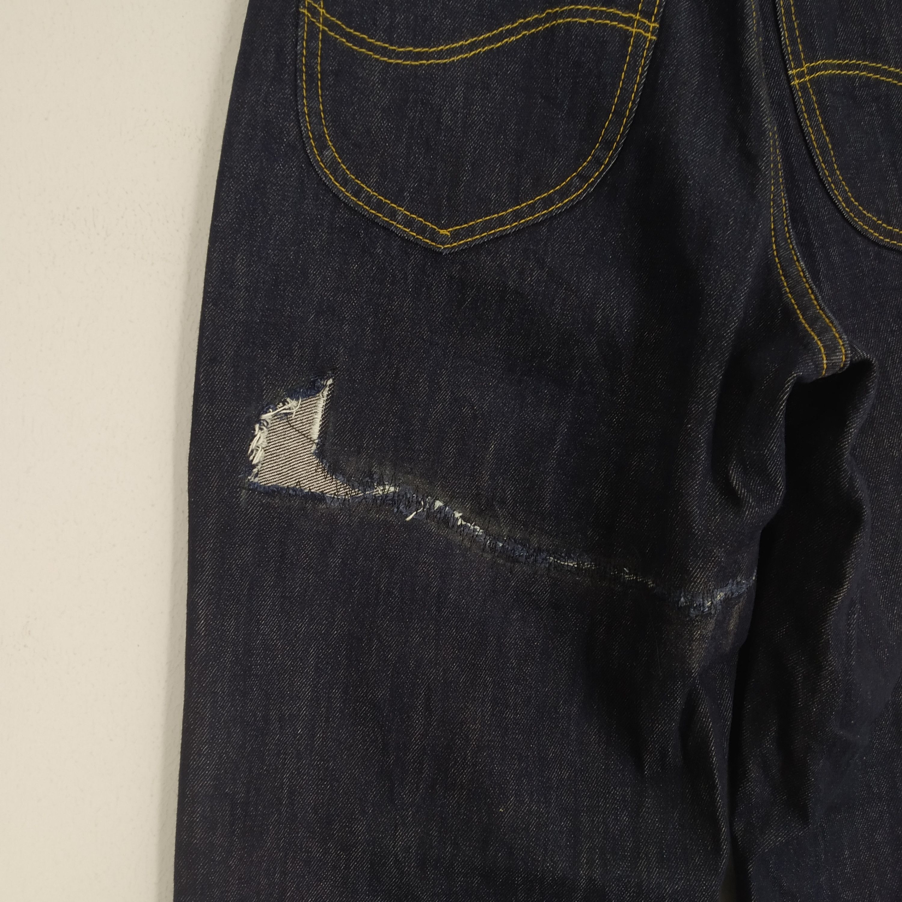 Indigo Size 27 Vintage Lee Indigo Blue Reconstruct Denim Jeans Size US 27 - 10 Thumbnail