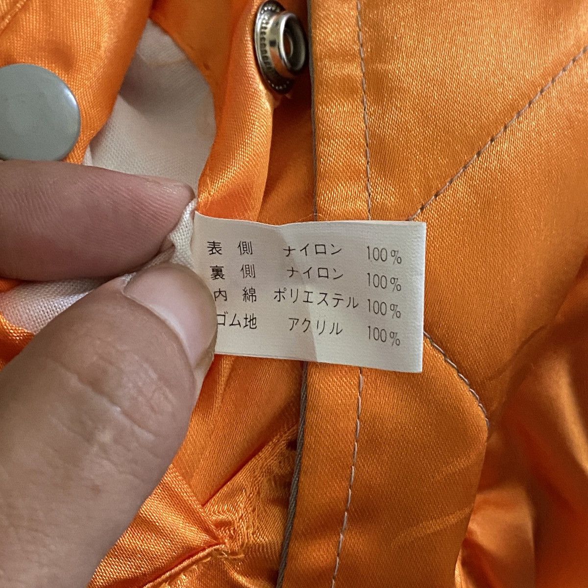 Alpha Industries Ma-1 Kleenex Silfeeque 220 Reversible Bomber Size US XL / EU 56 / 4 - 12 Thumbnail