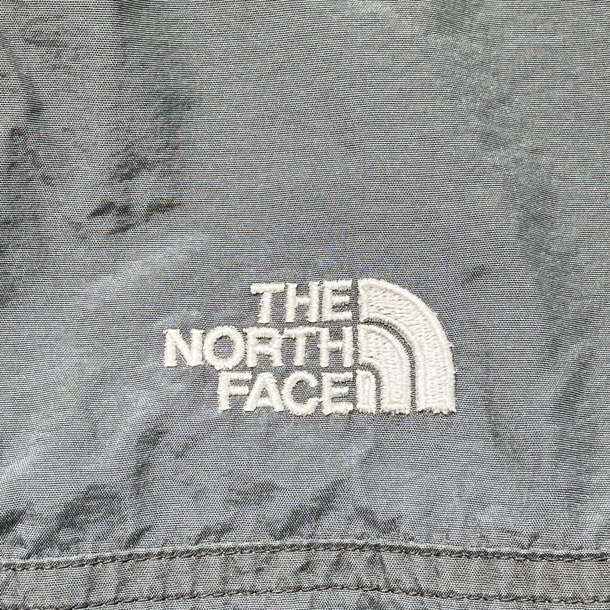 The North Face × Vintage Waterproof The North Face NP16970 Windbreaker Light Jacket Size US XL / EU 56 / 4 - 6 Thumbnail
