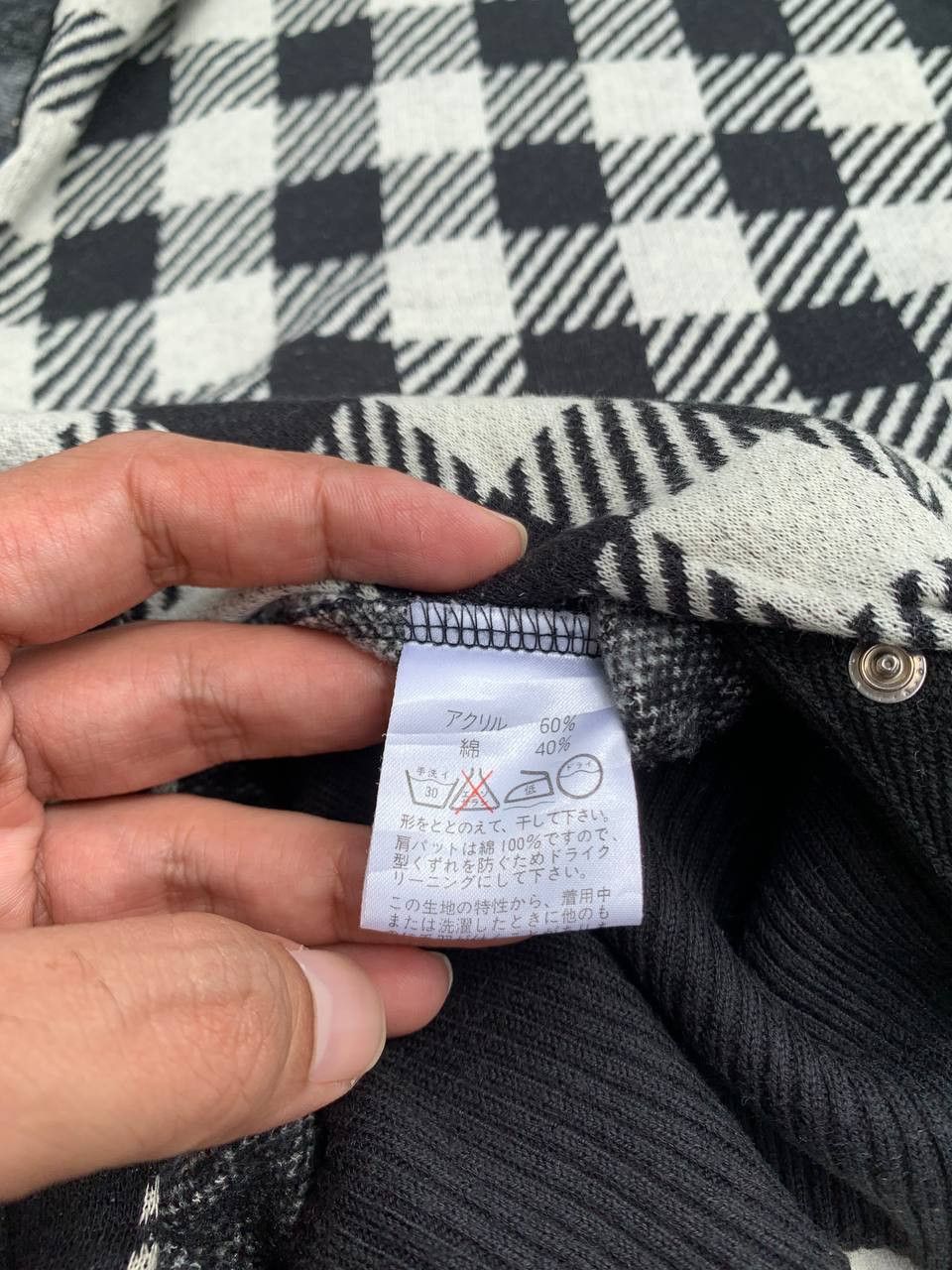 Norma Kamali Vintage Norma Kamali Gingham Snap Button Sweater Size M / US 6-8 / IT 42-44 - 7 Thumbnail