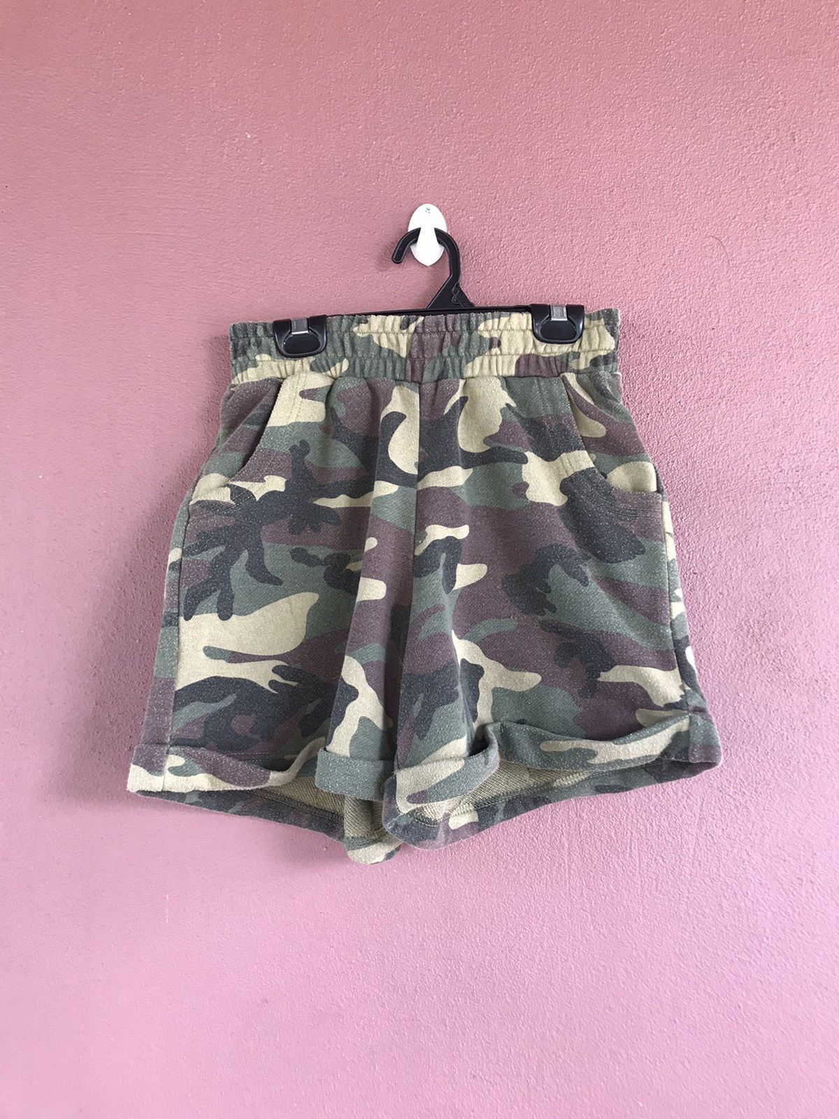 Other Camo browny short pants Size US 26 / EU 42 - 2 Thumbnail