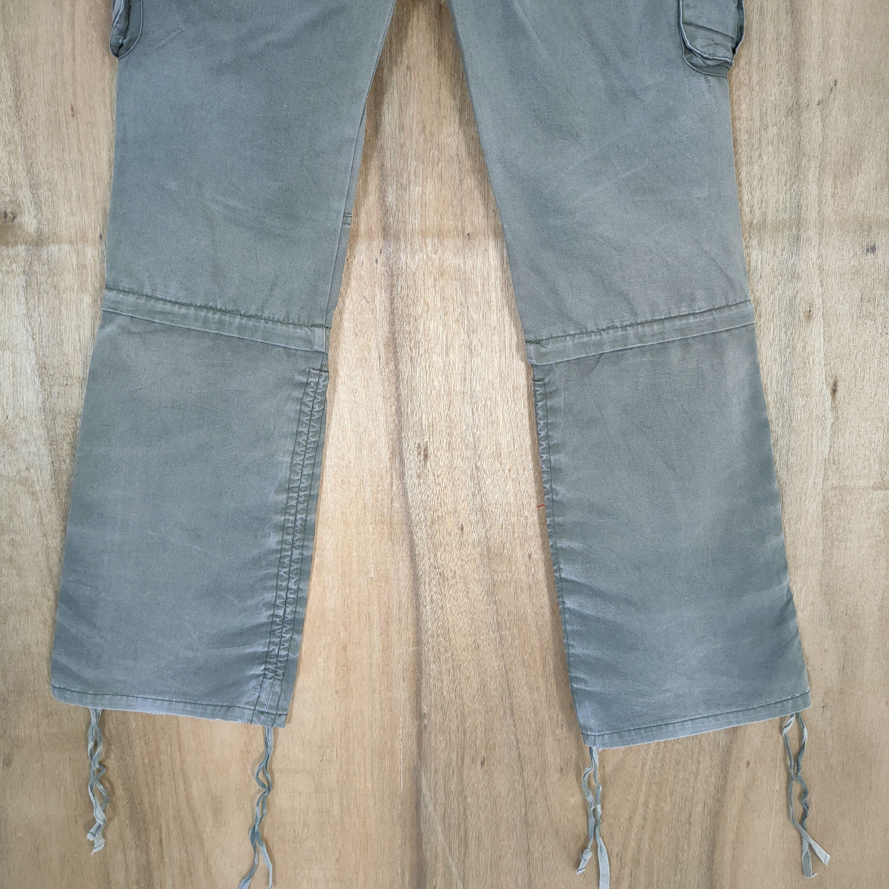 Japanese Brand VINTAGE SEMANTIC DESIGN FADED DOUBLE KNEE CARGO PANTS Size US 30 / EU 46 - 9 Thumbnail
