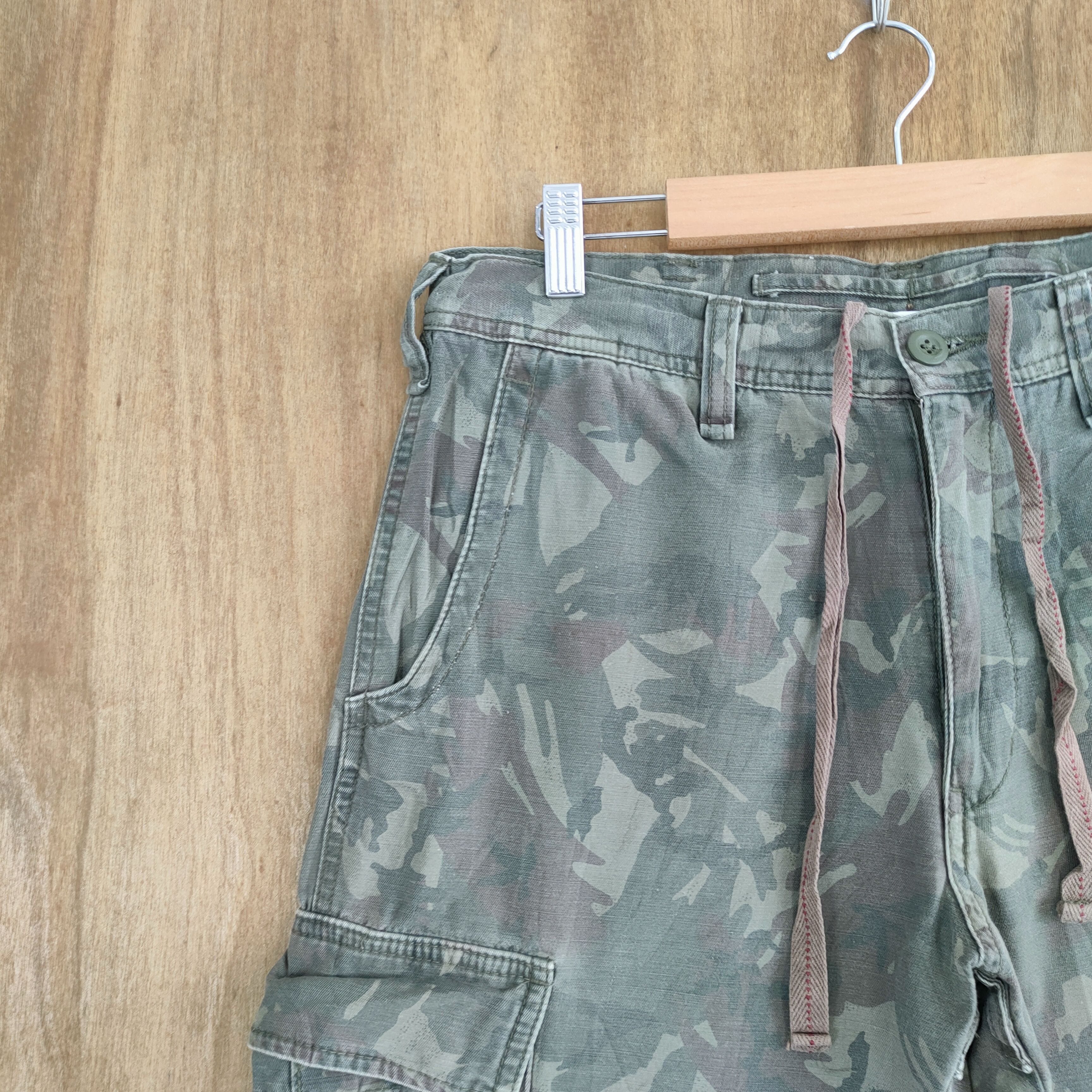 Japanese Brand VINTAGE JAPANESE FADED CAMO CARGO PANTS Size US 32 / EU 48 - 4 Thumbnail