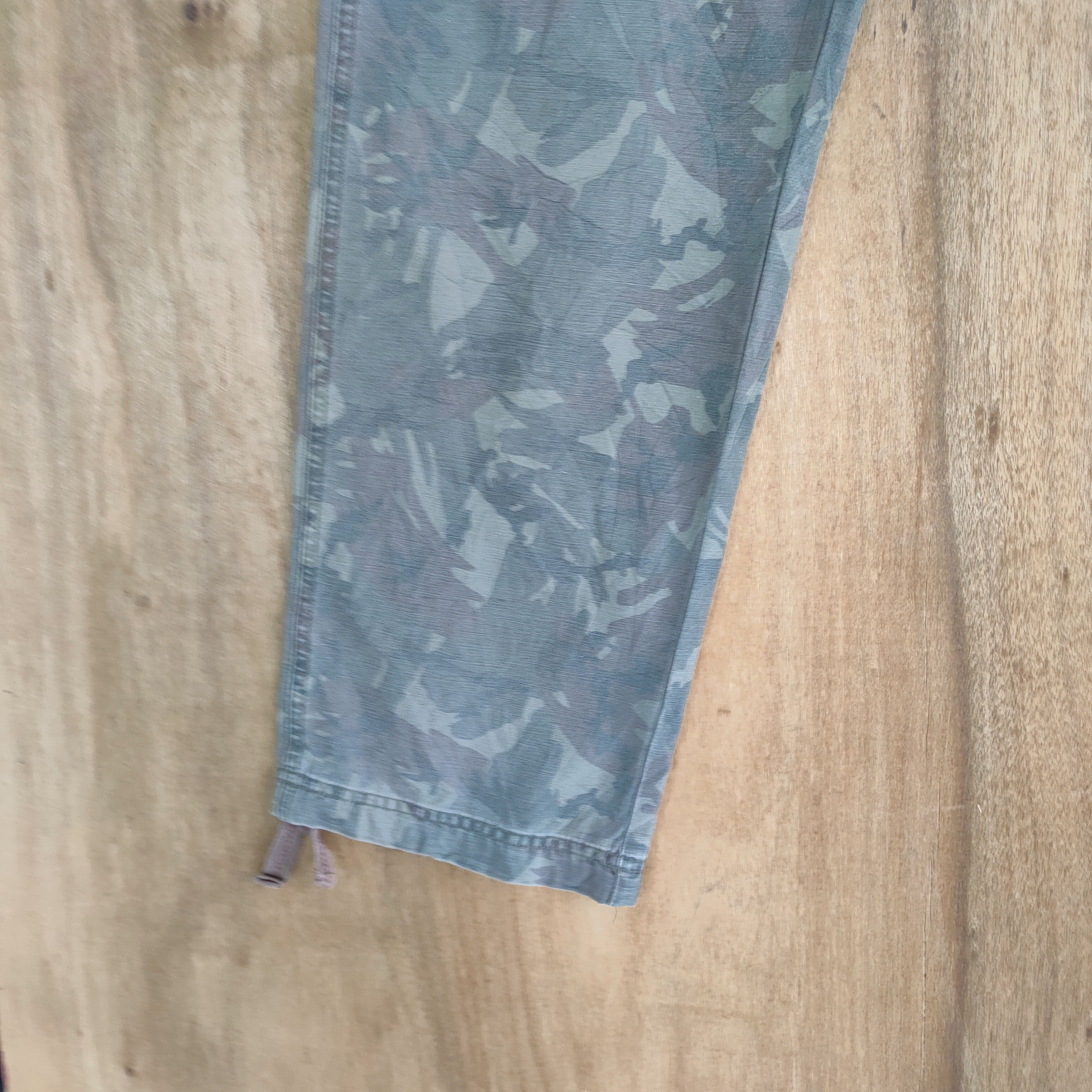 Japanese Brand VINTAGE JAPANESE FADED CAMO CARGO PANTS Size US 32 / EU 48 - 7 Thumbnail