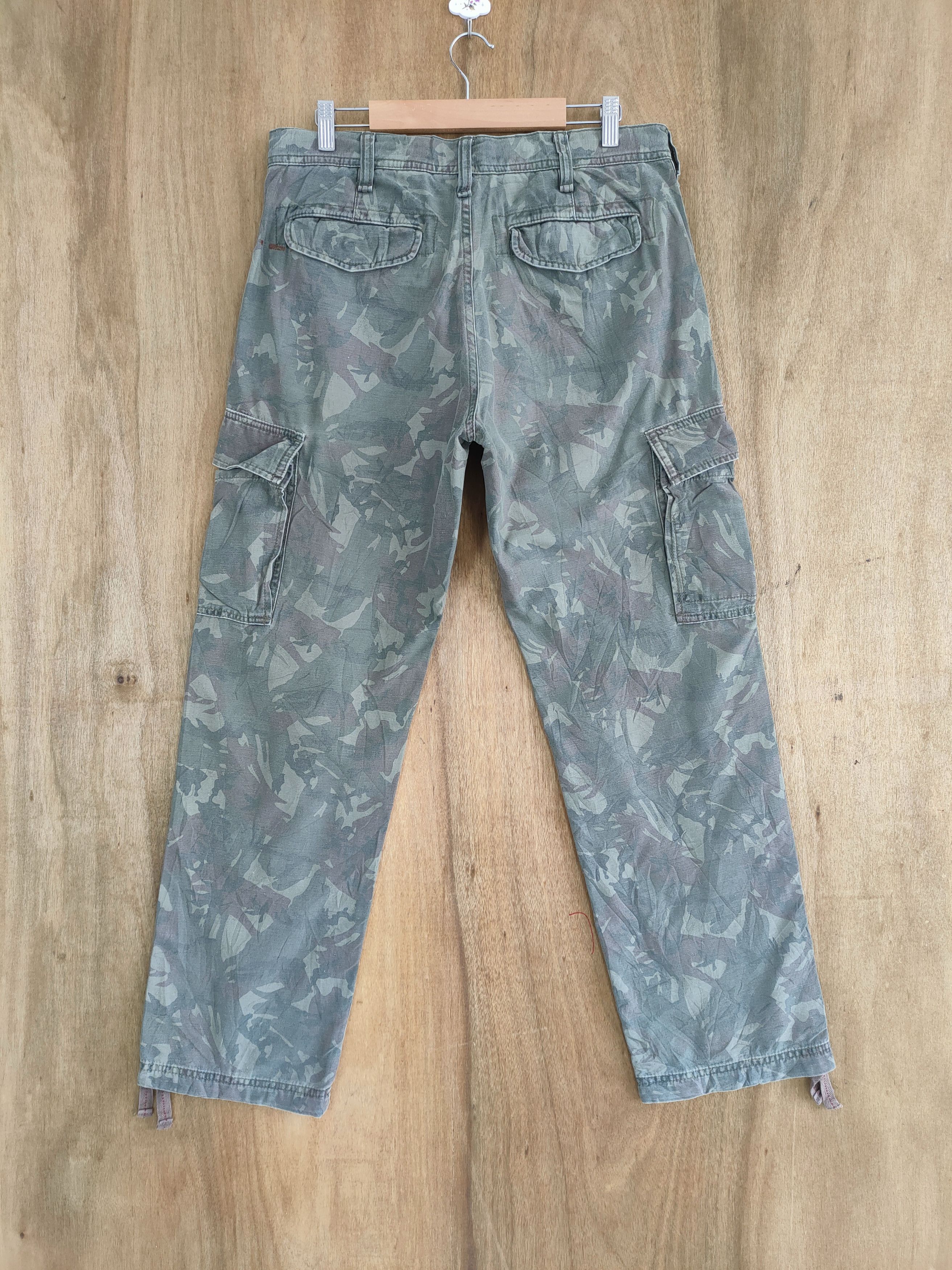 Japanese Brand VINTAGE JAPANESE FADED CAMO CARGO PANTS Size US 32 / EU 48 - 8 Thumbnail