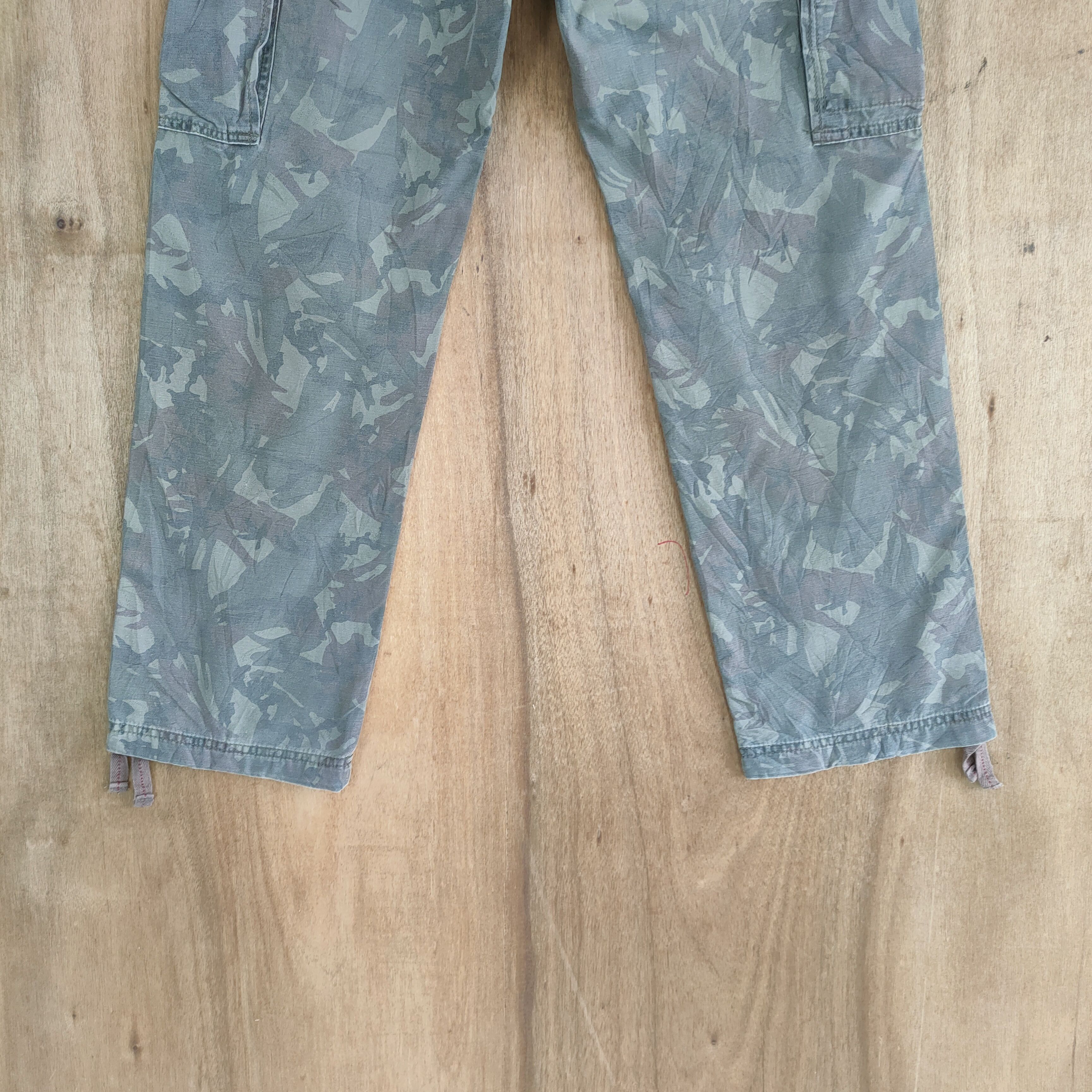 Japanese Brand VINTAGE JAPANESE FADED CAMO CARGO PANTS Size US 32 / EU 48 - 11 Thumbnail