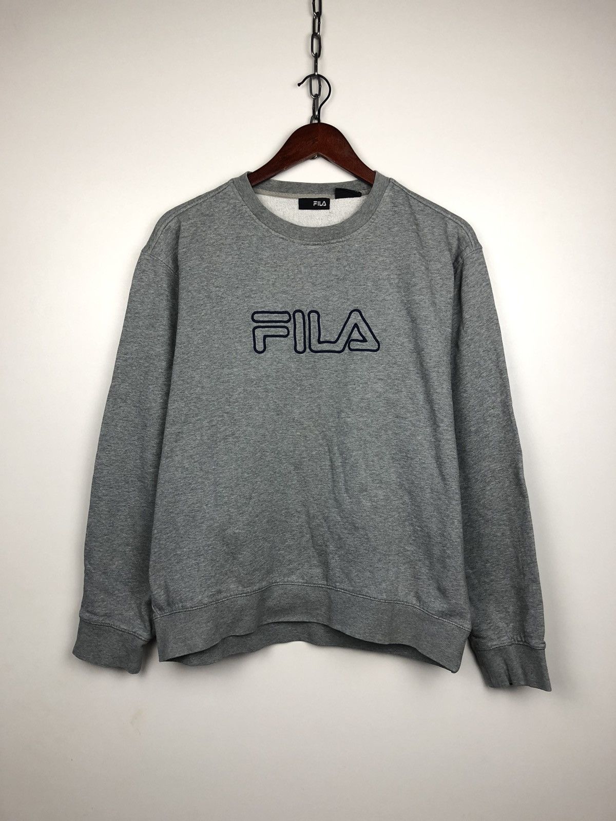 Fila Vintage Fila Crewneck Sweathsirt Center Logo Grey size L Size US L / EU 52-54 / 3 - 1 Thumbnail