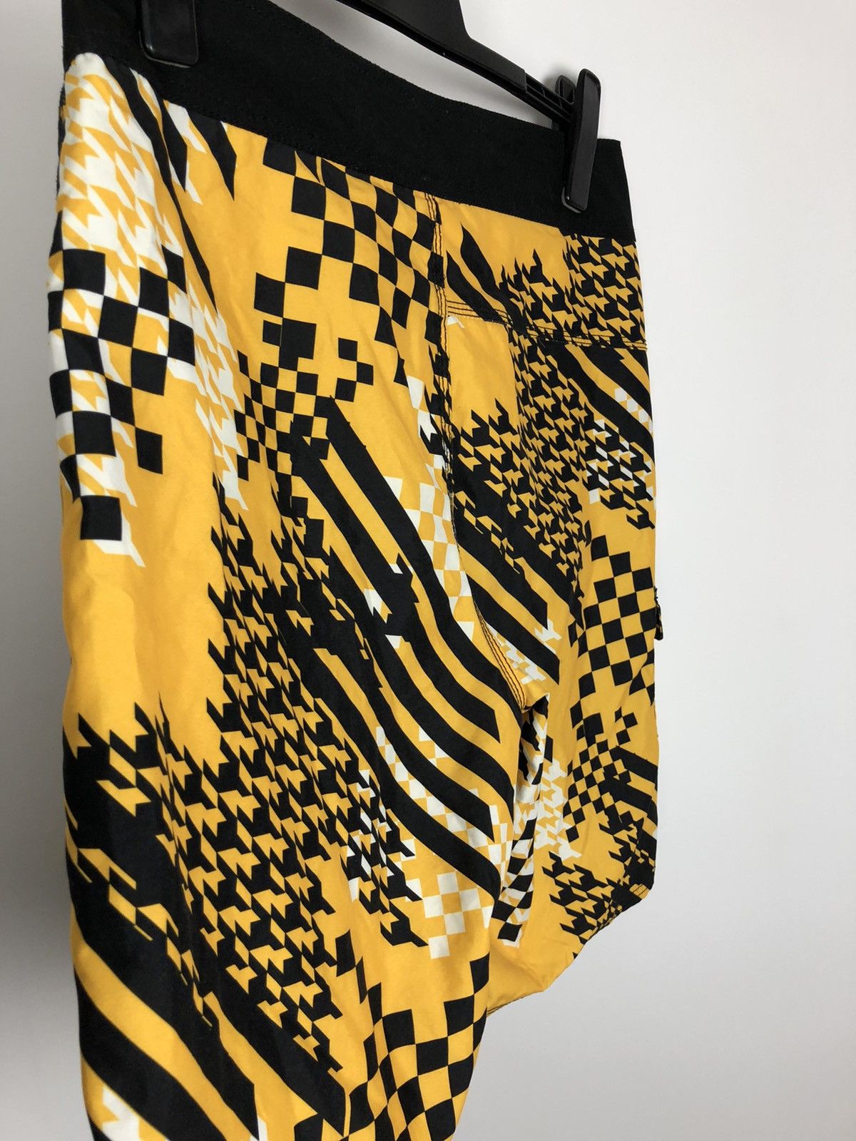 Shorty's Skateboards Vans of the Wall Multicolor Shorts size 32 Size US 32 / EU 48 - 6 Thumbnail