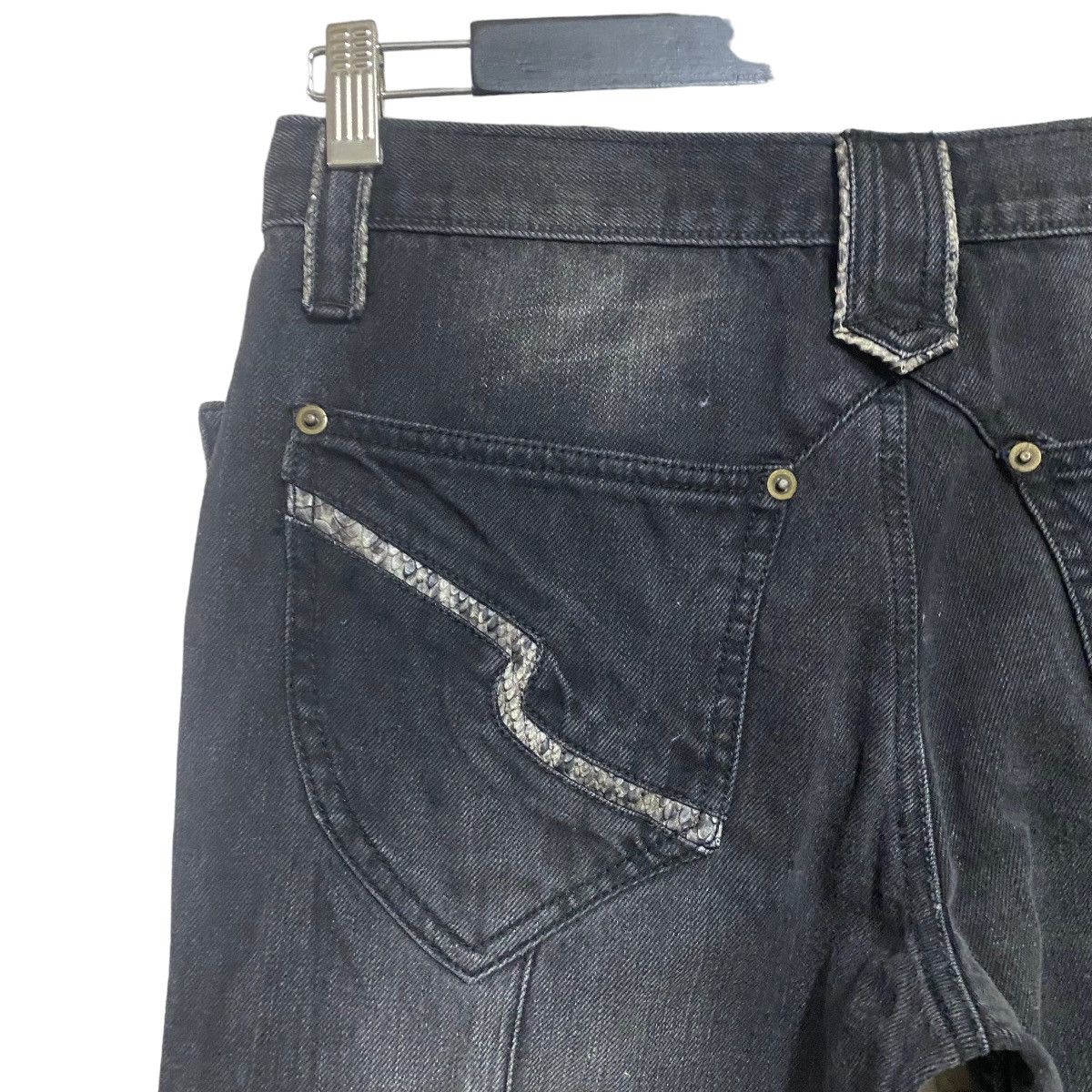 semanticdesign SEMANTIC DESIGN Snakeskin Black Denim Jeans Size US 30 / EU 46 - 13 Thumbnail
