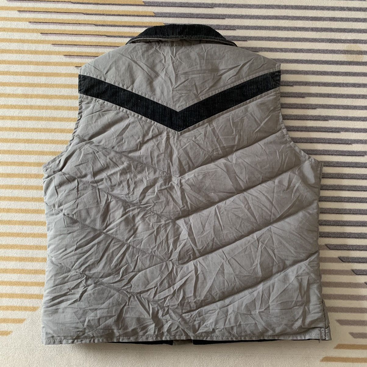 Vintage Vintage gray Wool Rich Puffer Vest Size US L / EU 52-54 / 3 - 2 Thumbnail
