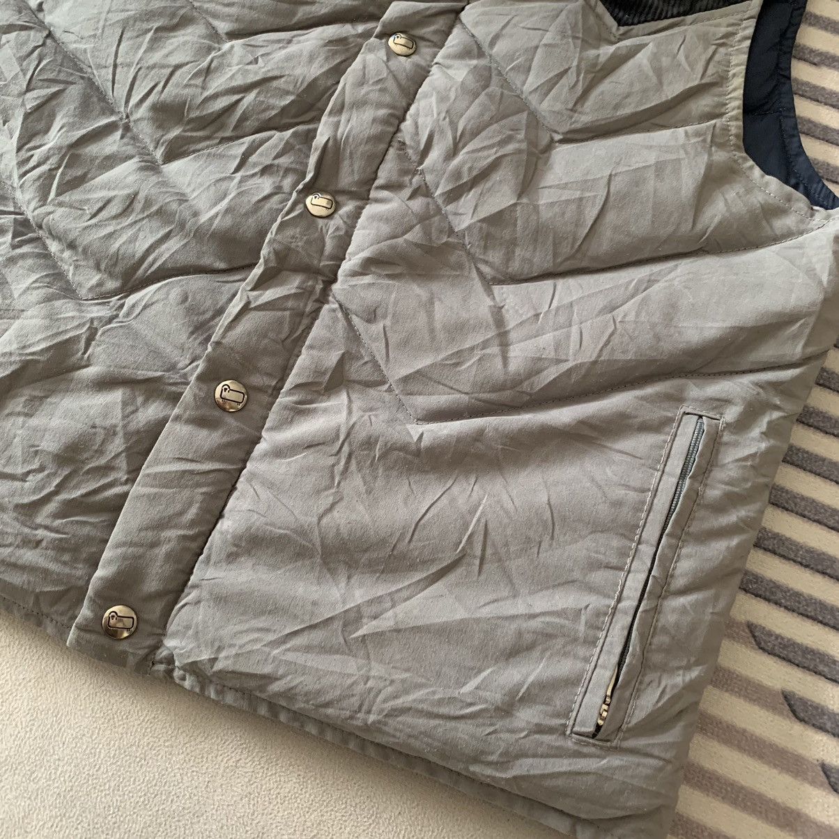 Vintage Vintage gray Wool Rich Puffer Vest Size US L / EU 52-54 / 3 - 6 Thumbnail