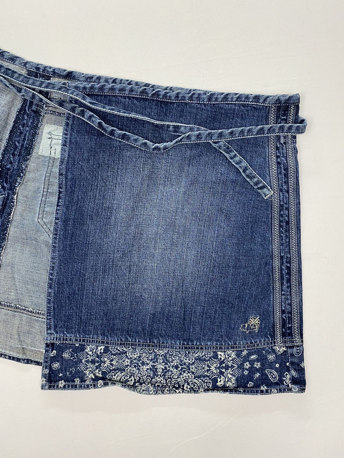 Japanese Brand Drug Store’s Rare Paisley Denim Wrap Skirt Size 32" / US 10 / IT 46 - 9 Thumbnail