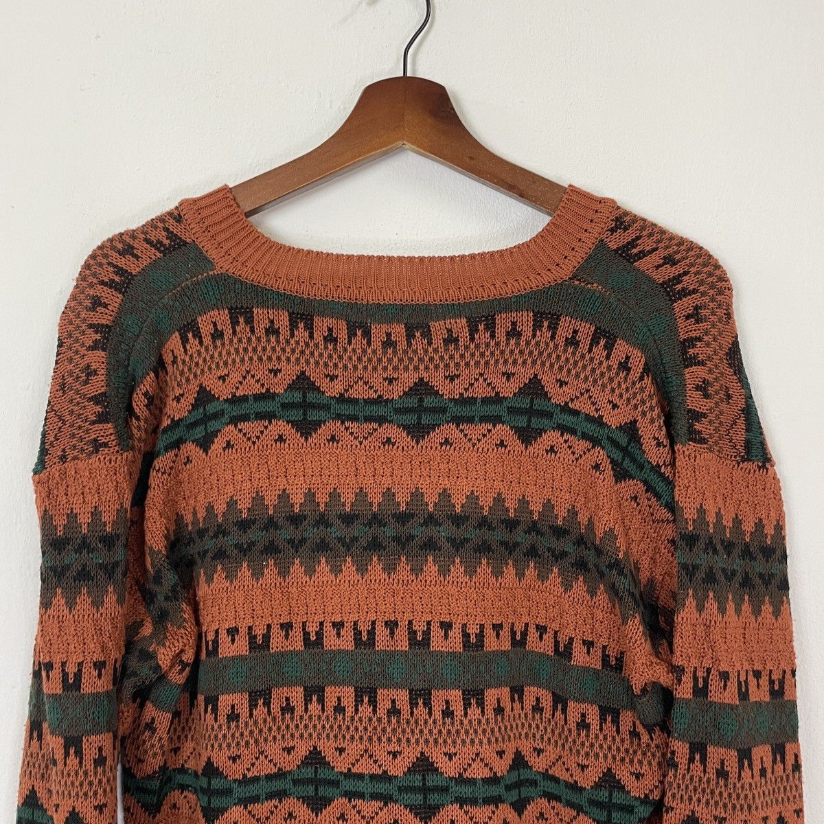 Aran Isles Knitwear Vintage Affection Art V-neck Jumper Knitwear Size US M / EU 48-50 / 2 - 10 Thumbnail