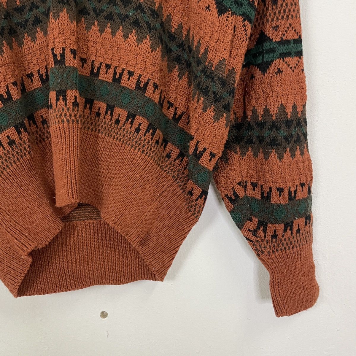 Aran Isles Knitwear Vintage Affection Art V-neck Jumper Knitwear Size US M / EU 48-50 / 2 - 2 Thumbnail