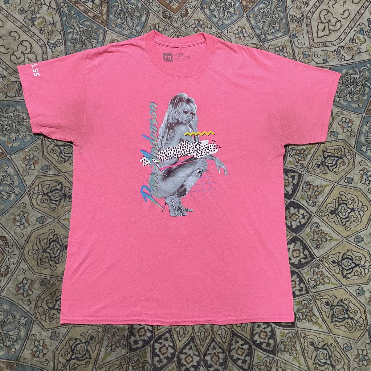 Vintage Vintage Pamela Anderson Naked Tee Size US L / EU 52-54 / 3 - 3 Thumbnail
