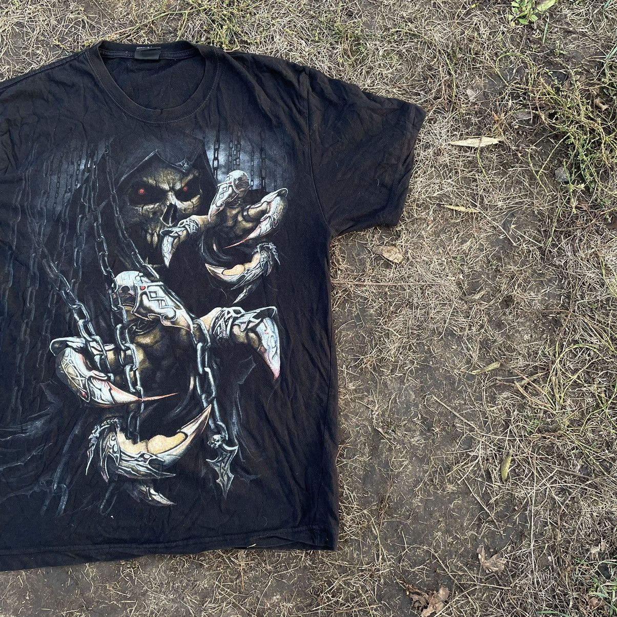 Vintage Vintage Y2K Graphic Tee Dark Horror Skulls Grunge Streetwear Size US M / EU 48-50 / 2 - 2 Thumbnail