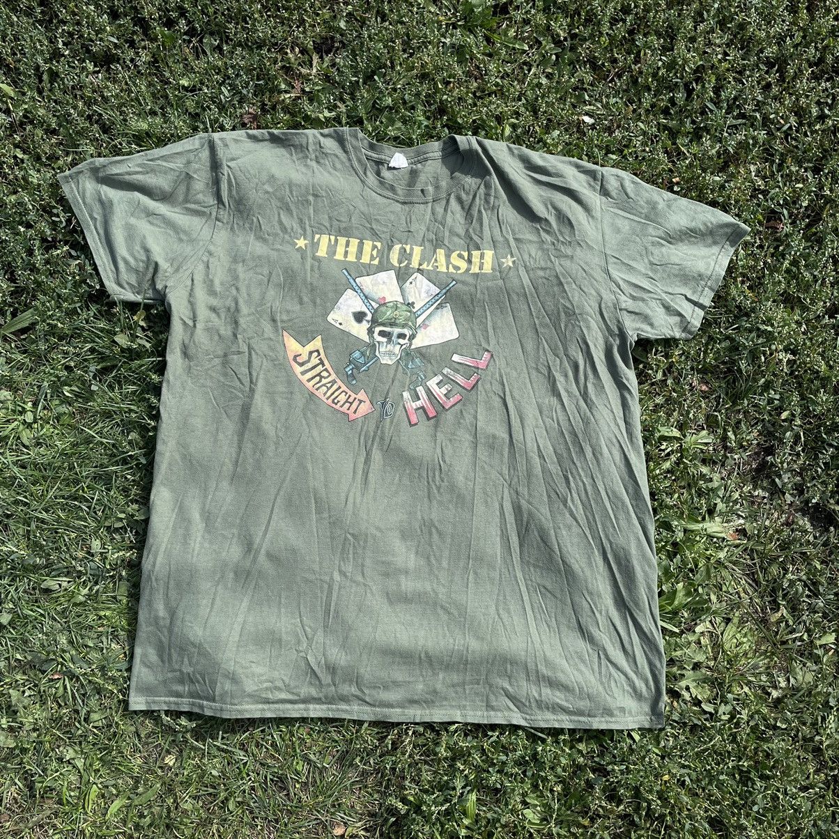 Vintage Vintage Y2K The Clash Graphic Tee Sun Faded Punk Grunge L Size US L / EU 52-54 / 3 - 1 Thumbnail