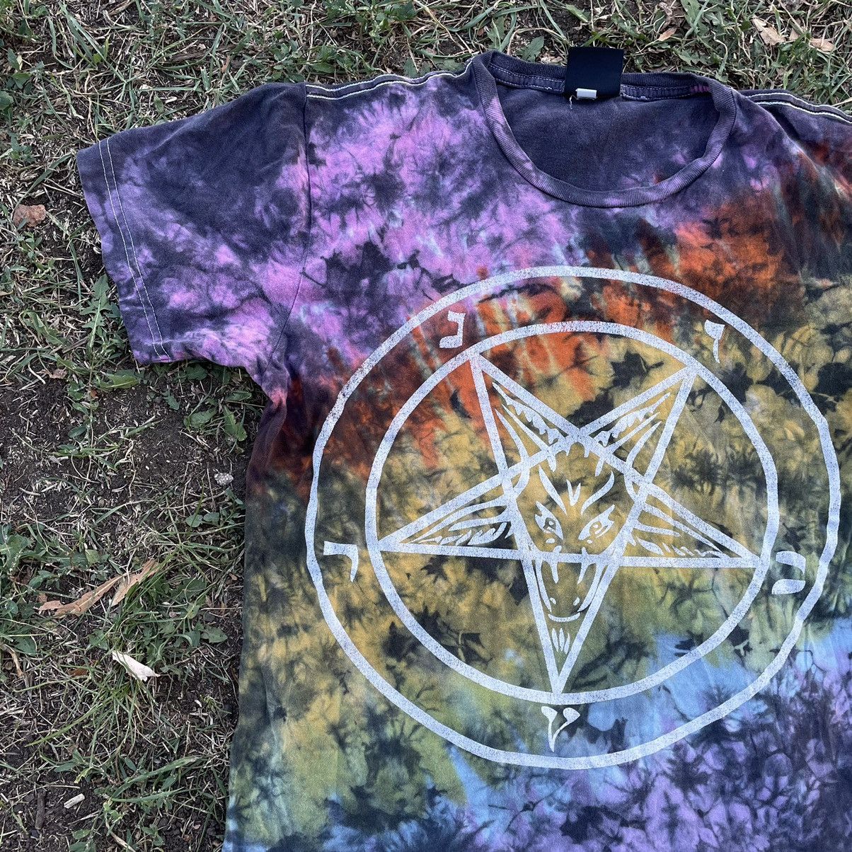 Vintage Vintage Y2K Sun Faded Pentagram Graphic Tee Grunge Slim M Size US M / EU 48-50 / 2 - 2 Thumbnail