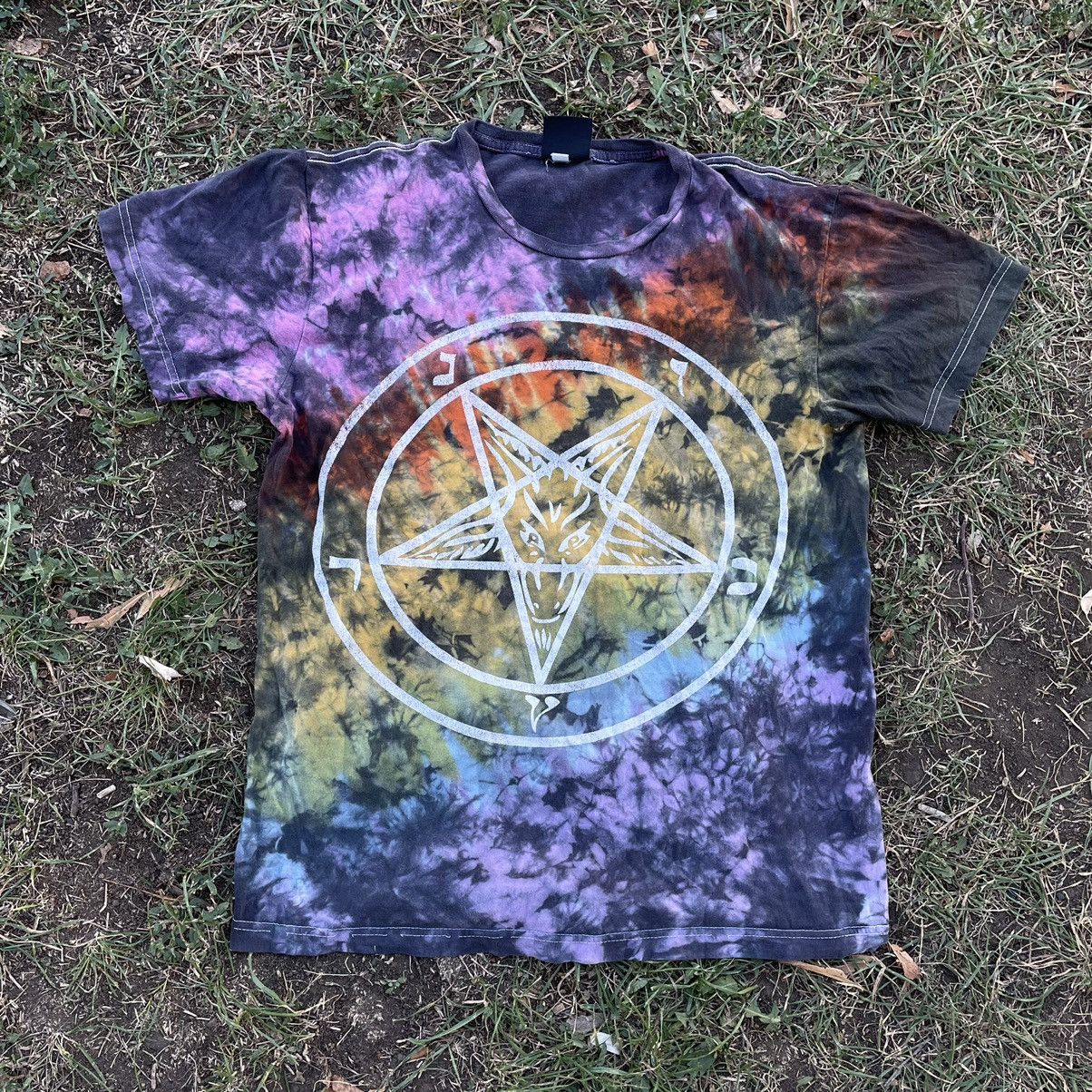 Vintage Vintage Y2K Sun Faded Pentagram Graphic Tee Grunge Slim M Size US M / EU 48-50 / 2 - 1 Thumbnail