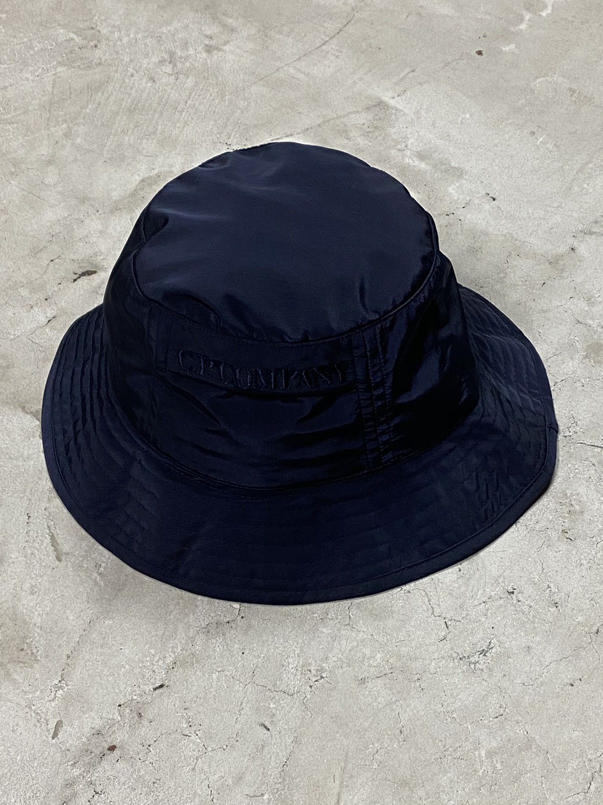 C.P. Company C.P. Company Stash Snap Pocket Bucket Hat Size ONE SIZE - 1 Thumbnail