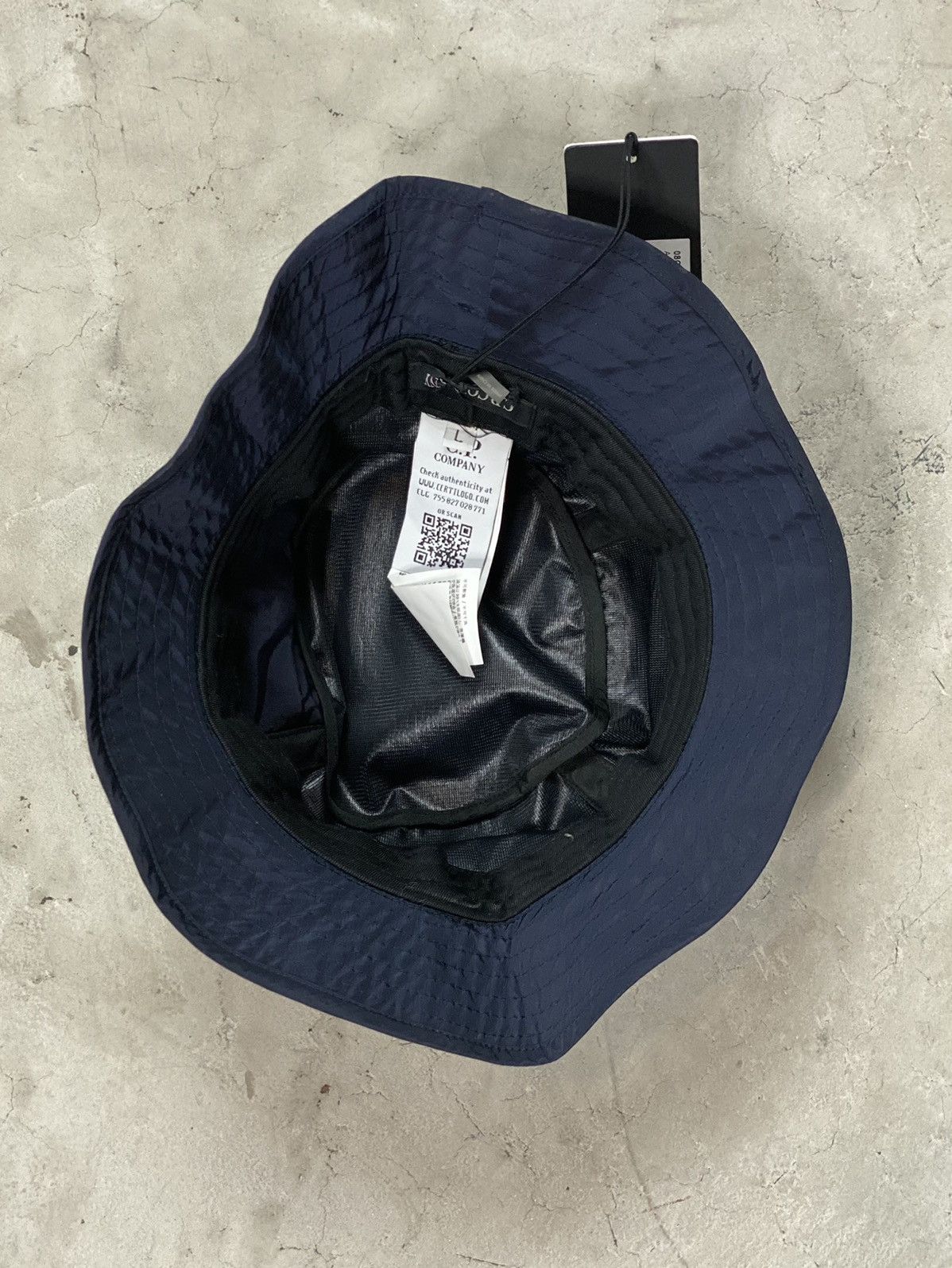 C.P. Company C.P. Company Stash Snap Pocket Bucket Hat Size ONE SIZE - 8 Thumbnail